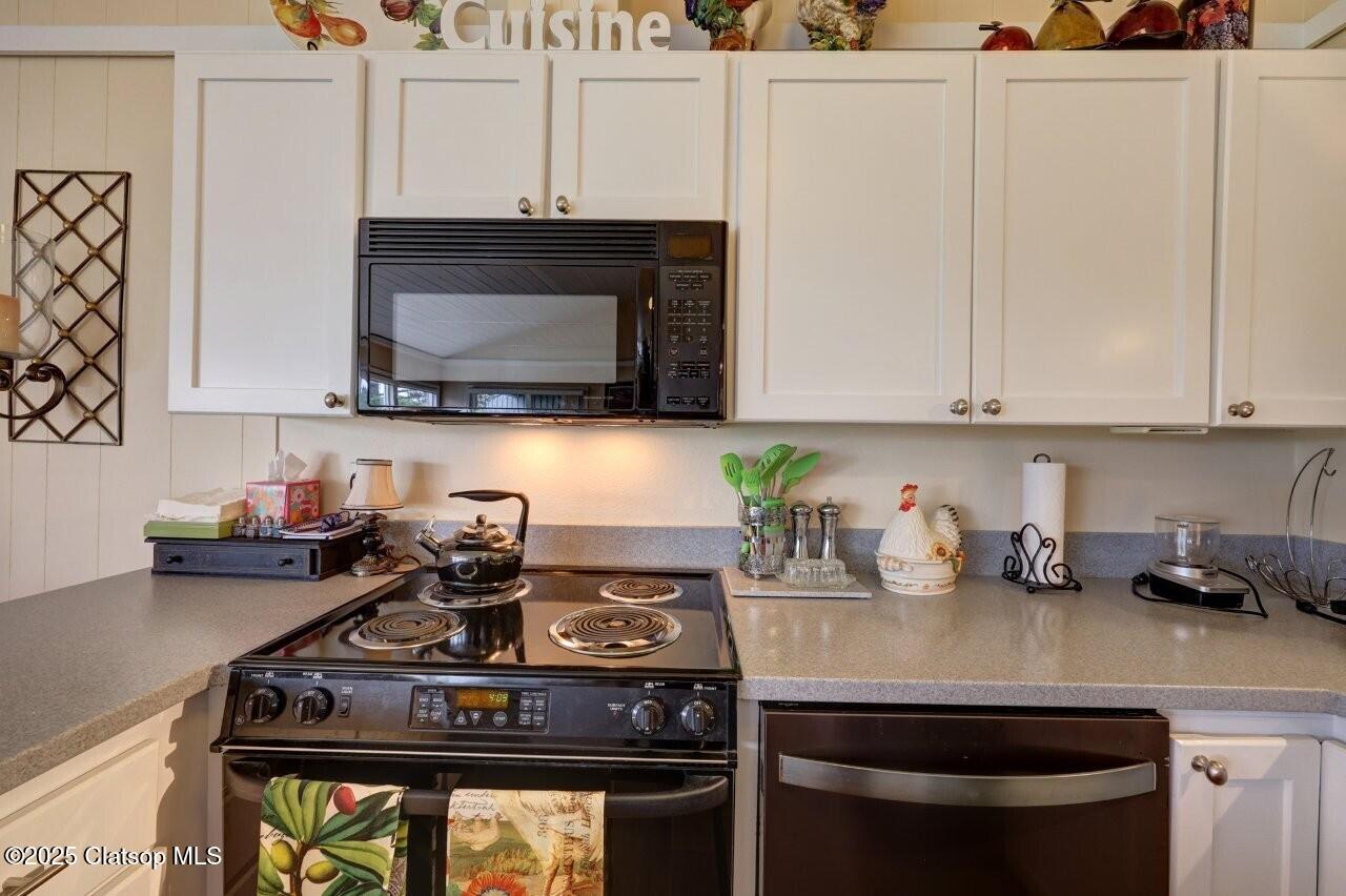 1729 Gearhart Green Condo Property Photo 18