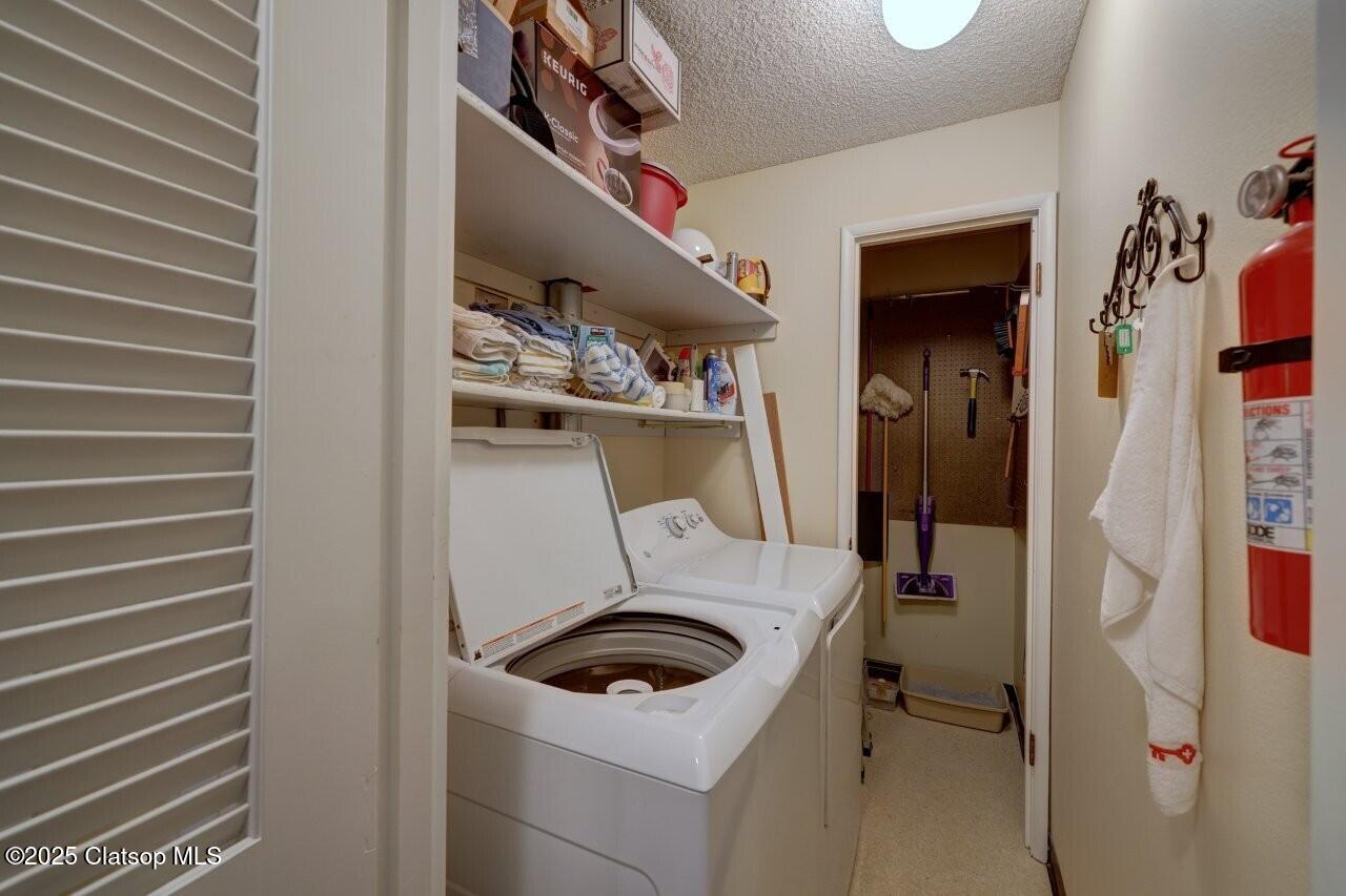 1729 Gearhart Green Condo Property Photo 29