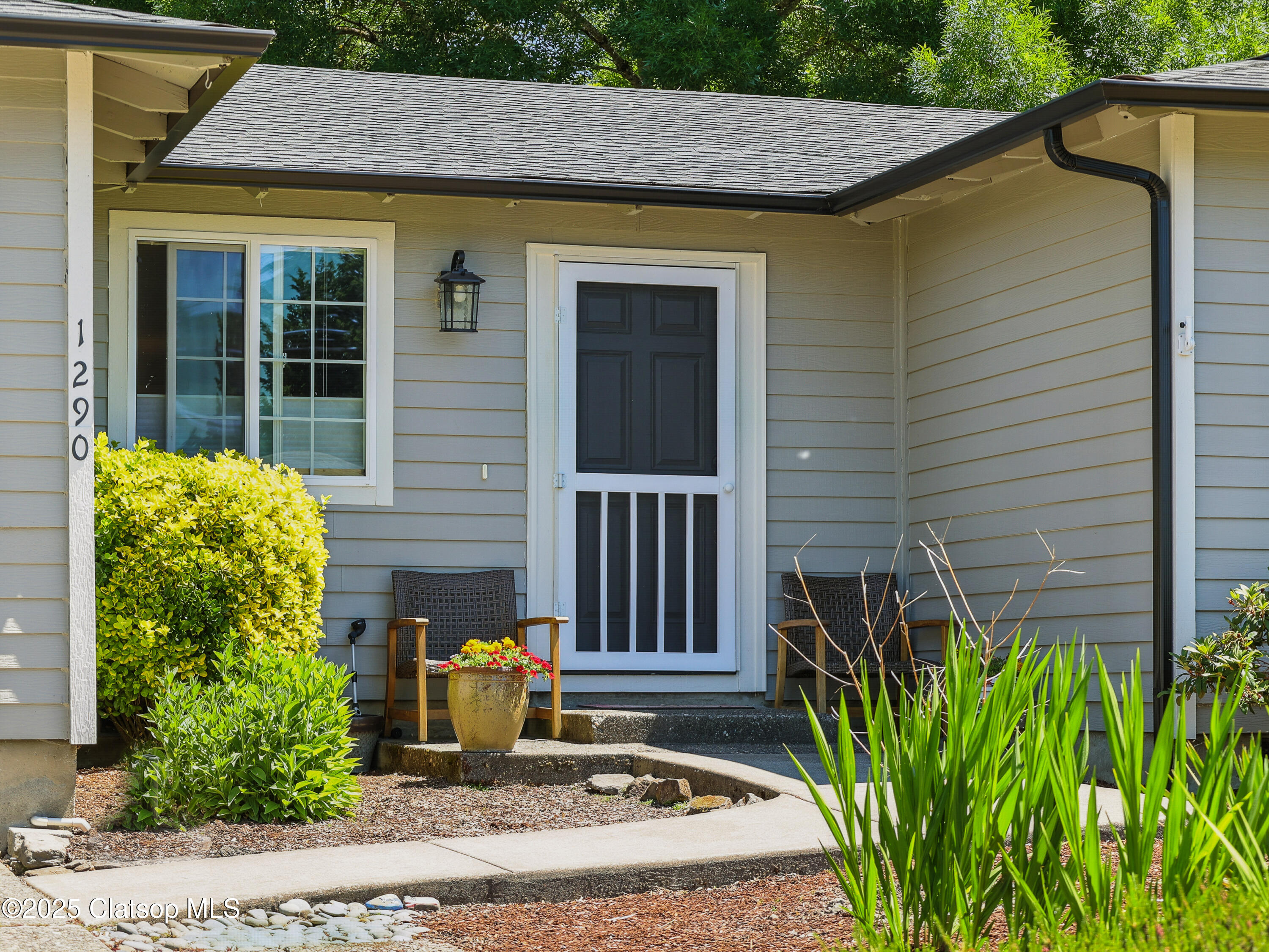 1290 Sw Jay Court Property Photo 10