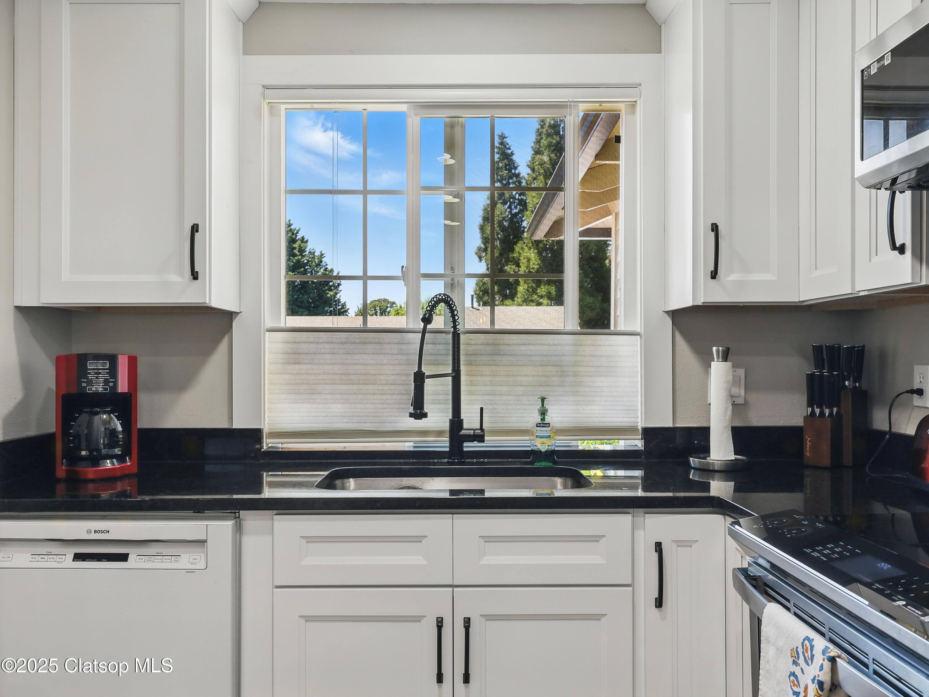 1290 Sw Jay Court Property Photo 12