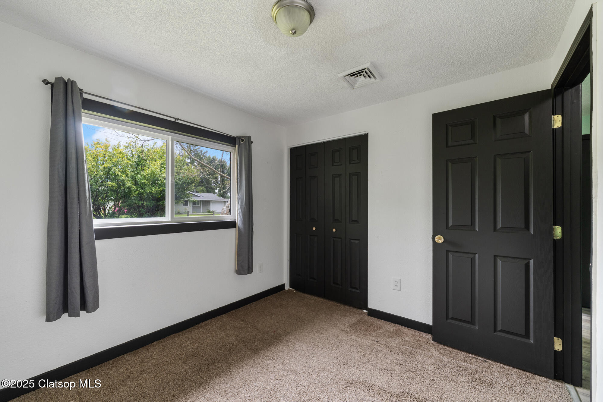 567 Nw Cedar Court Property Photo 15