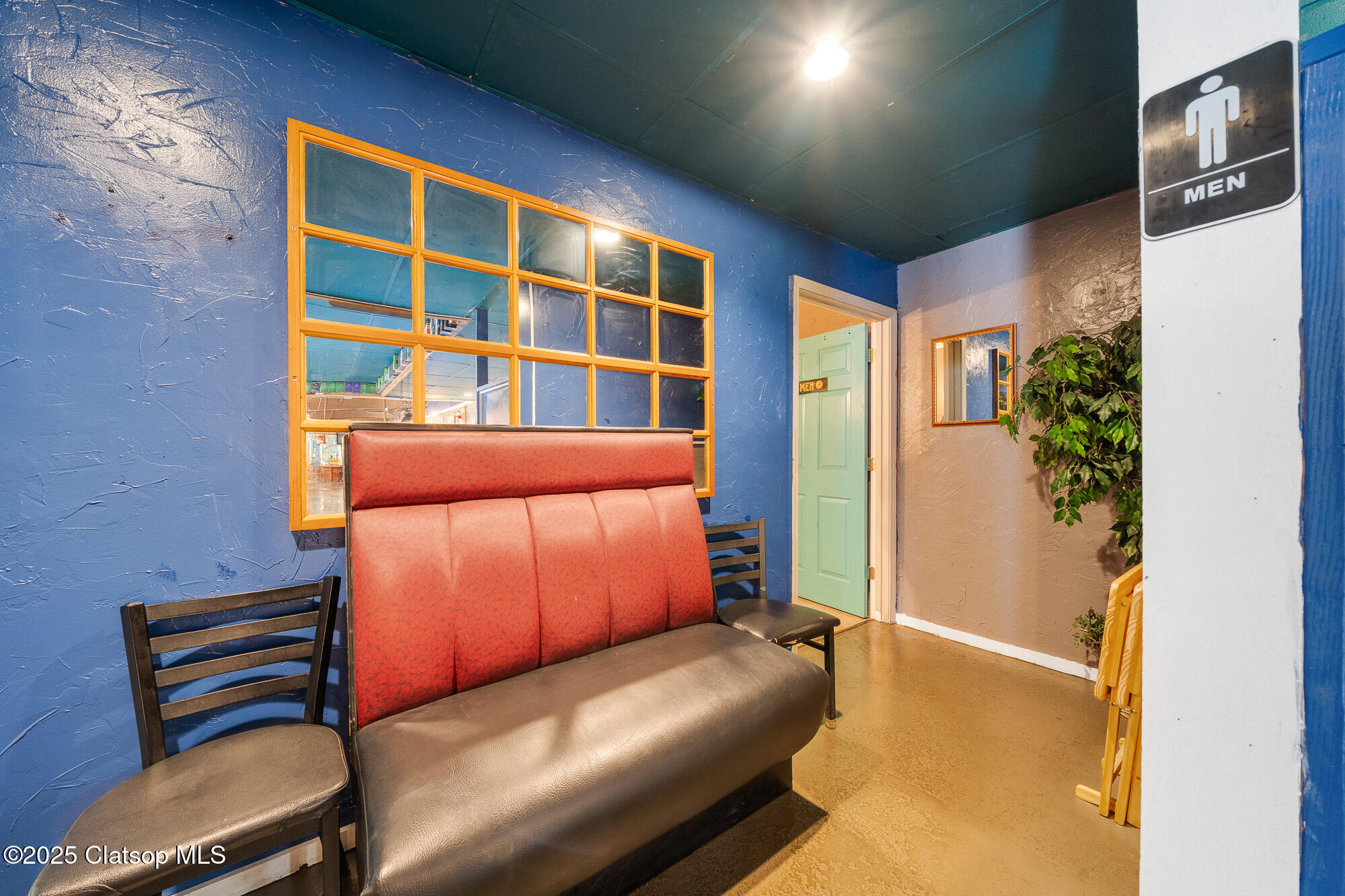 36480 Us-101 Property Photo 15