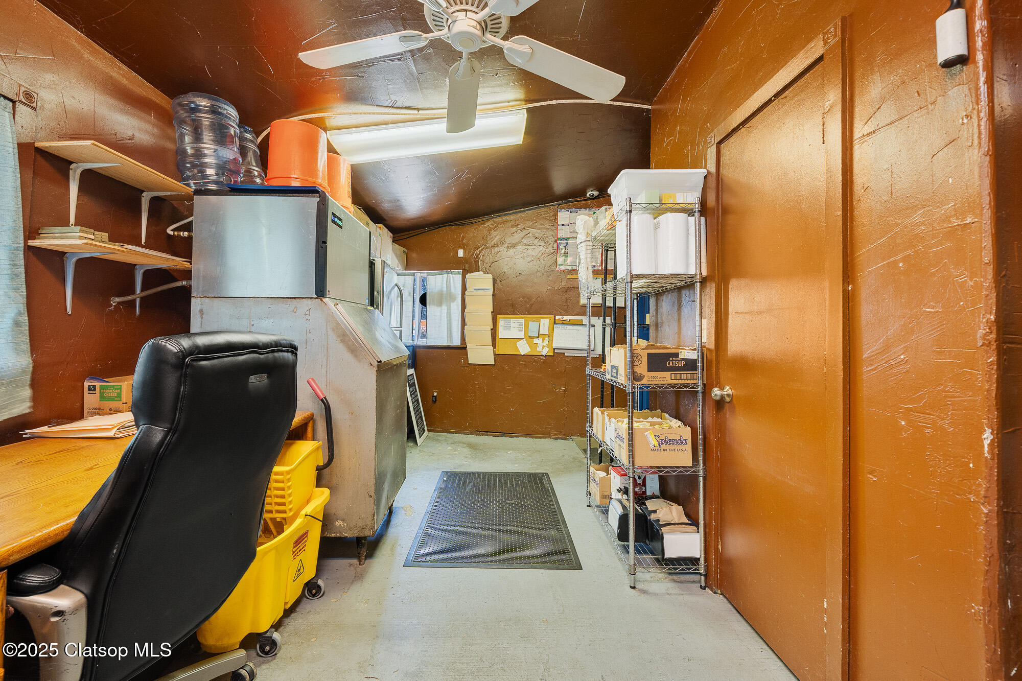 36480 Us-101 Property Photo 27