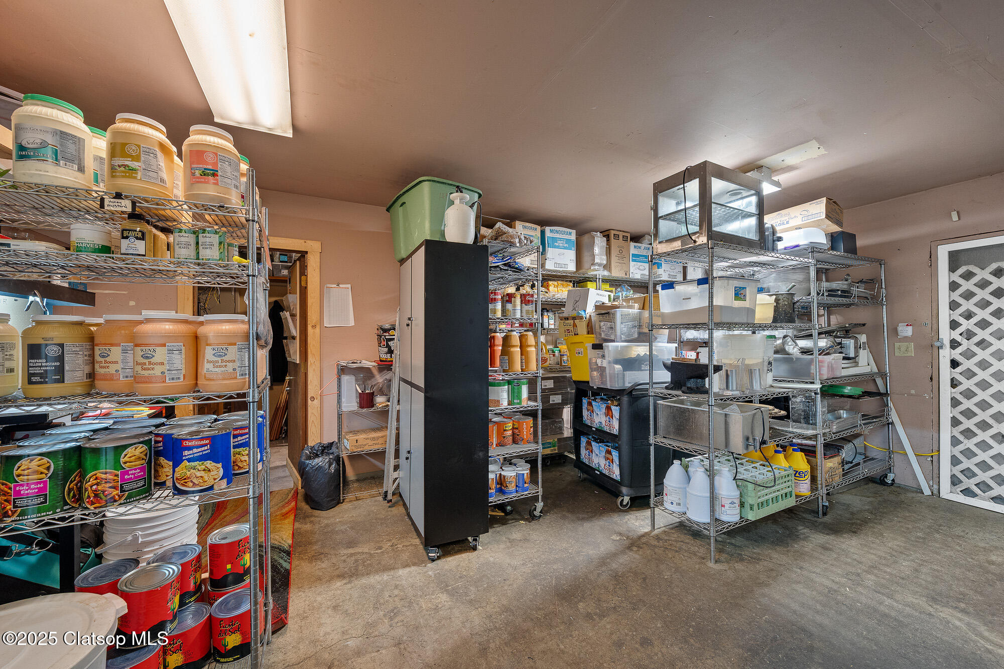 36480 Us-101 Property Photo 34