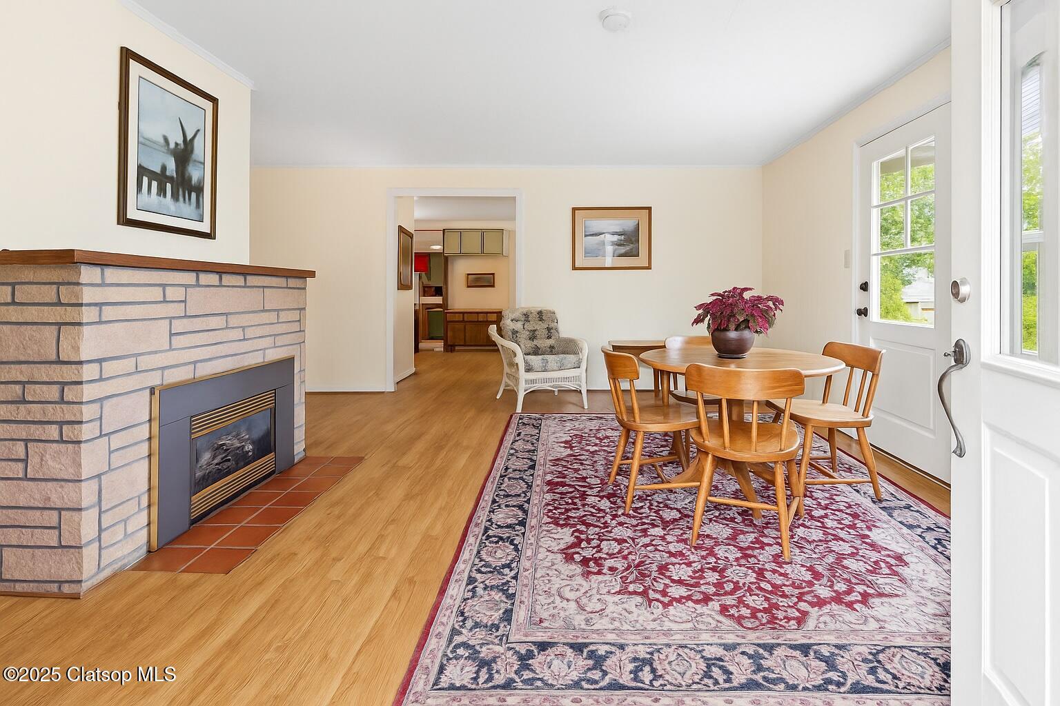 261 Railroad Avenue Property Photo 3