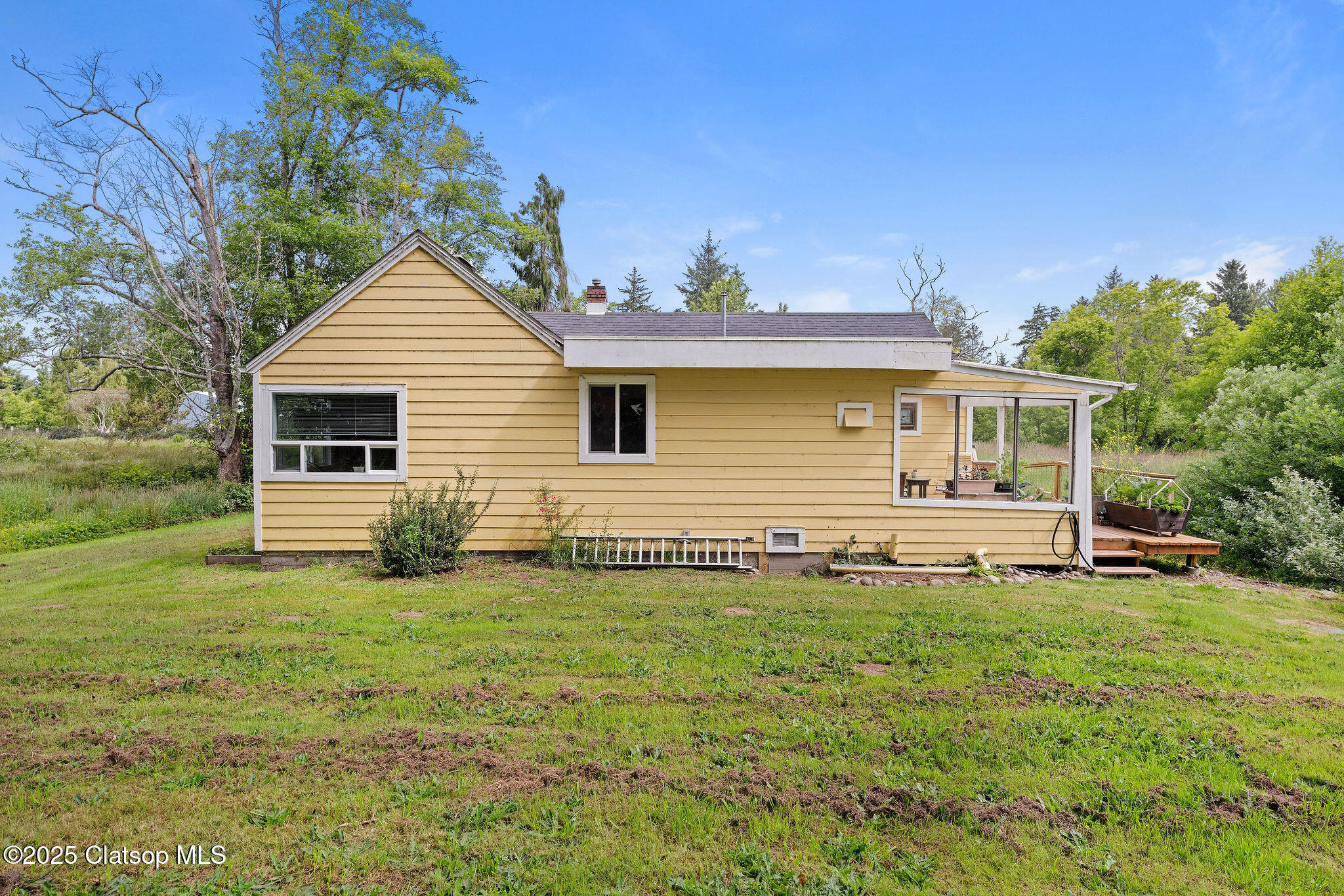261 Railroad Avenue Property Photo 27