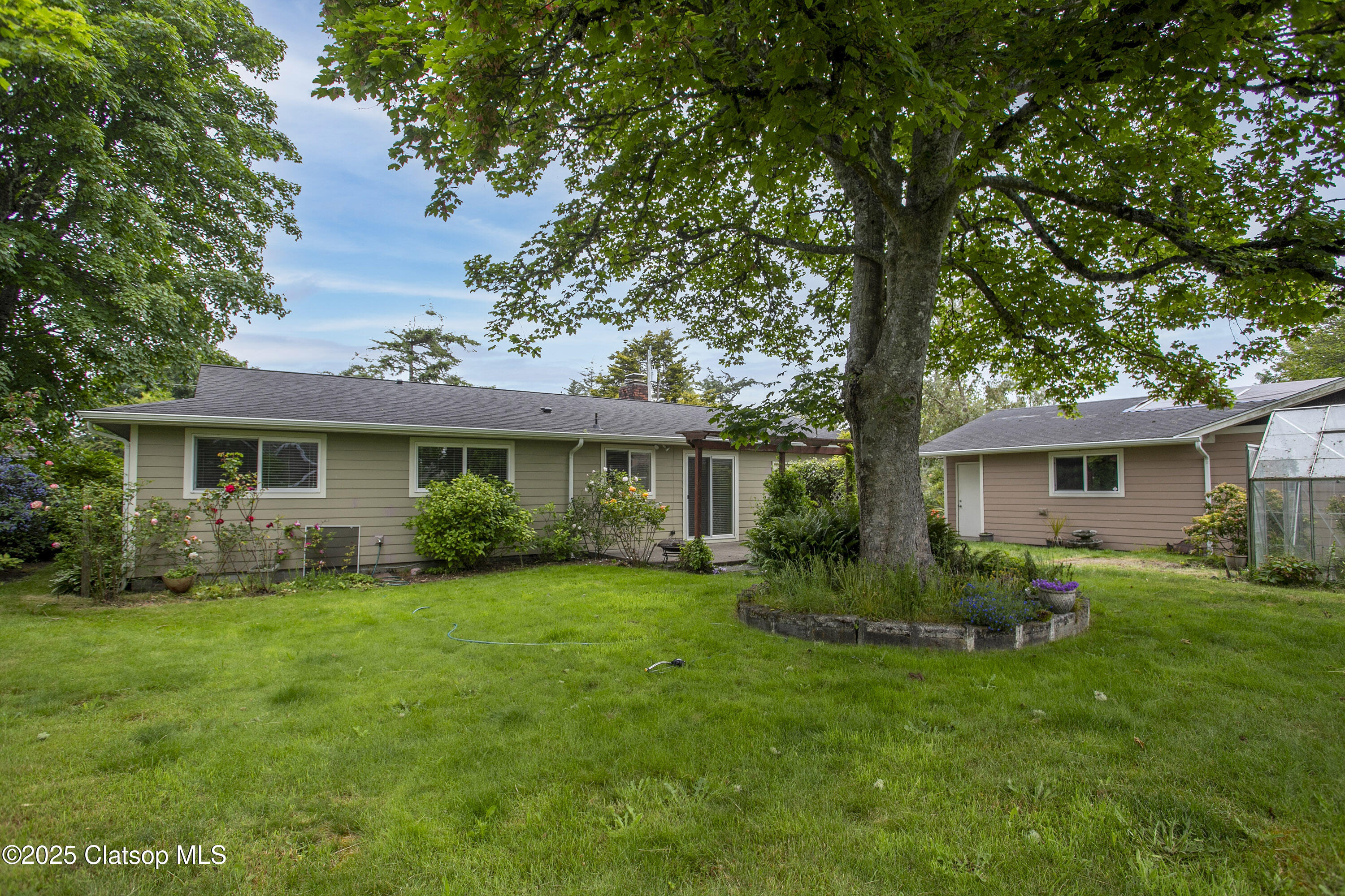 821 13th Avenue Property Photo 3
