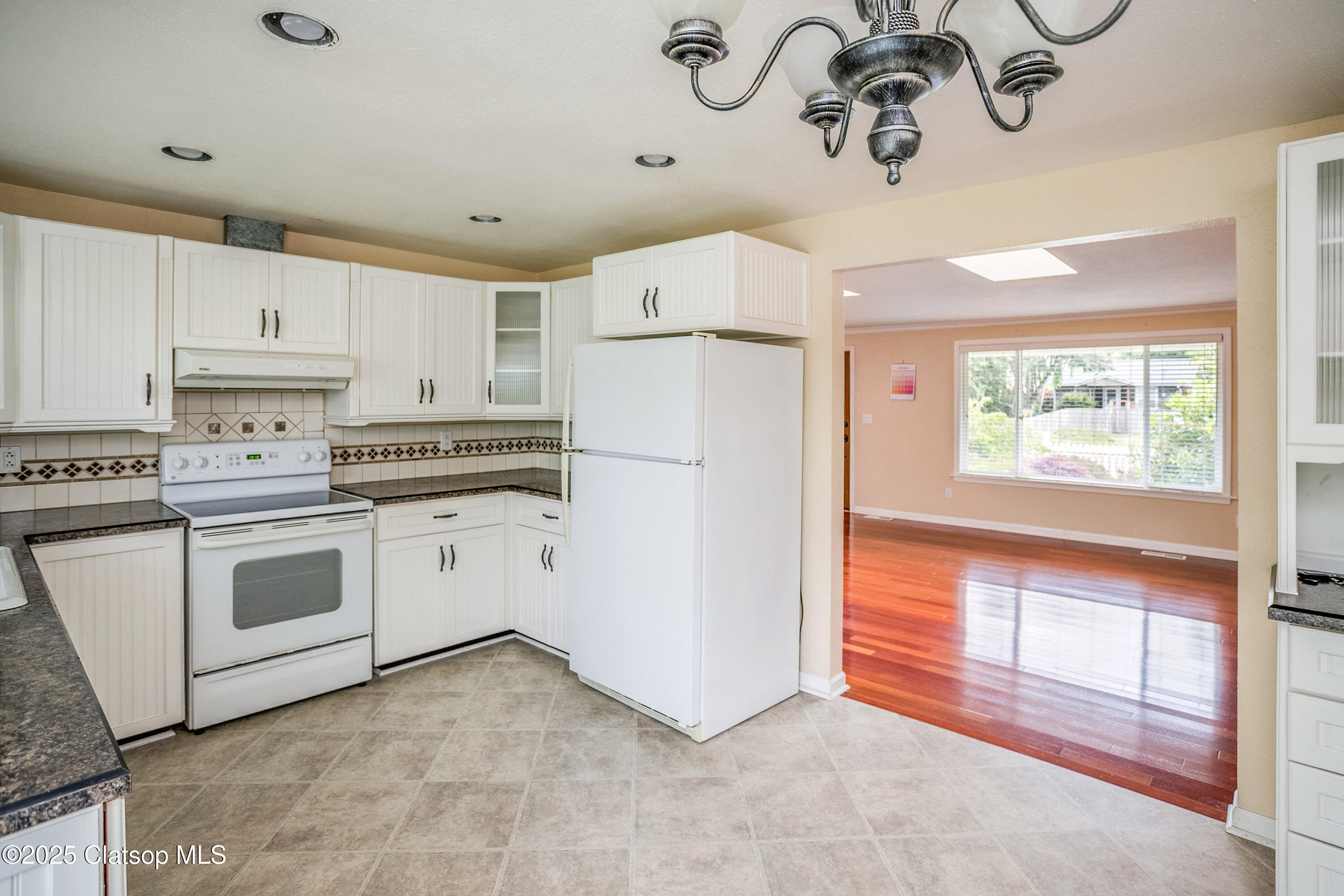 821 13th Avenue Property Photo 9