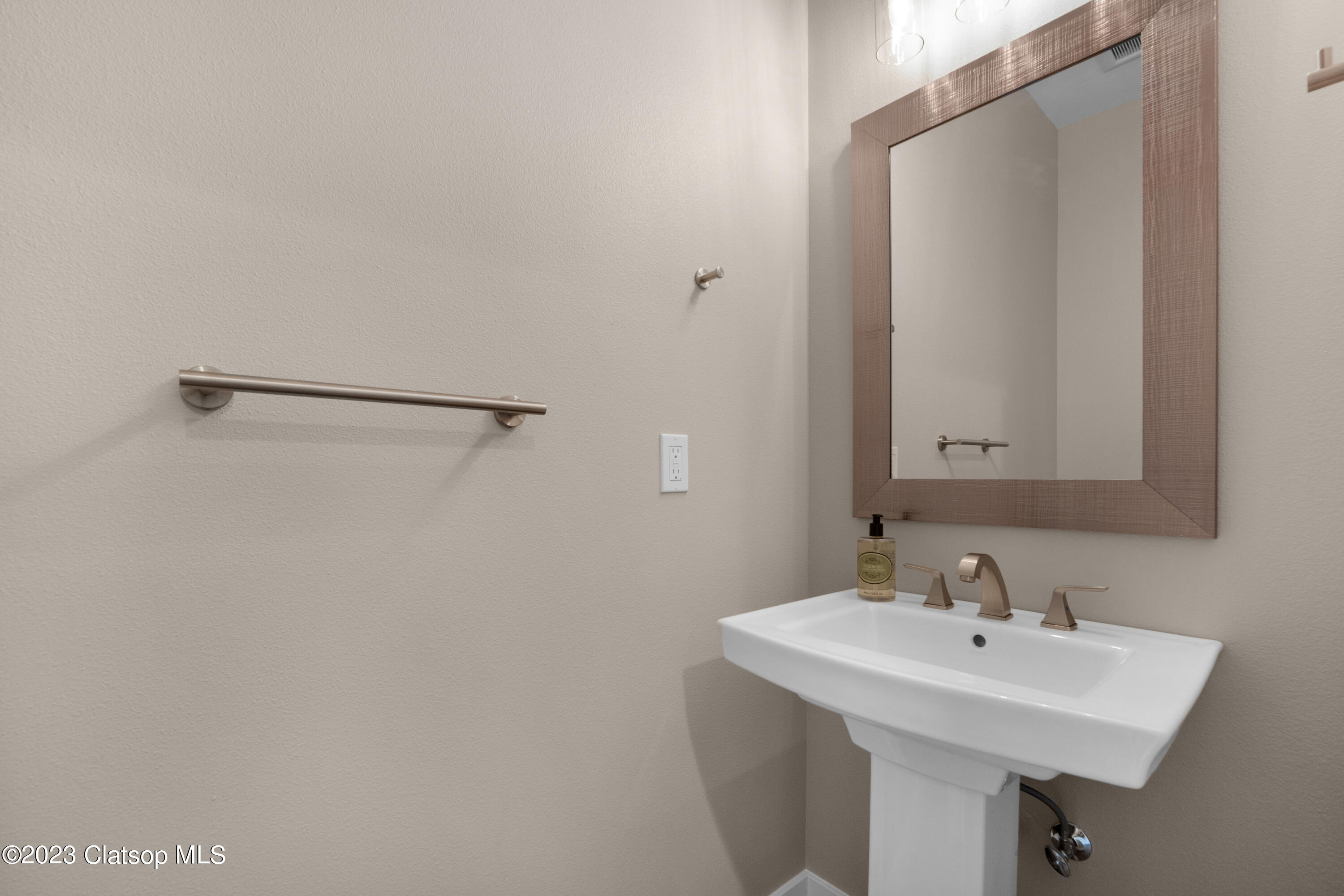 1790 Thompson Falls Drive Property Photo 26