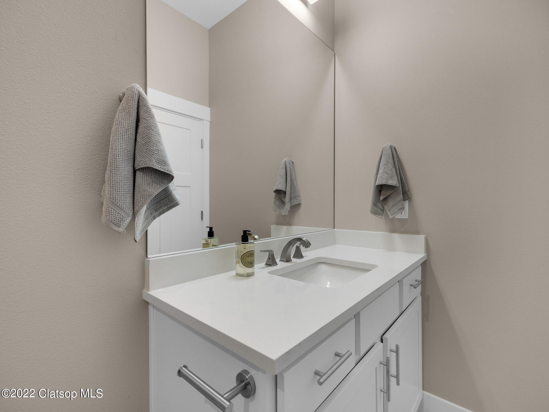 1790 Thompson Falls Drive Property Photo 34