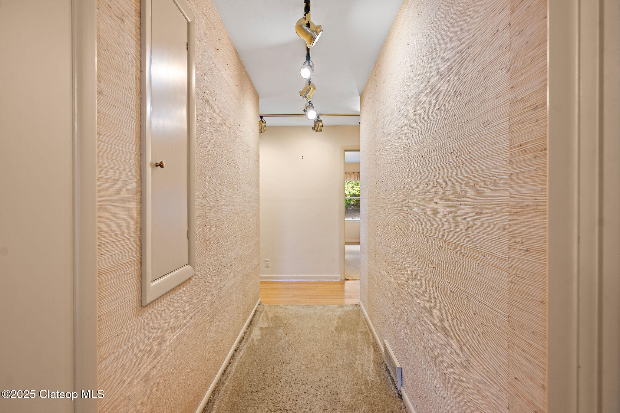 1228 11th Street Property Photo 7