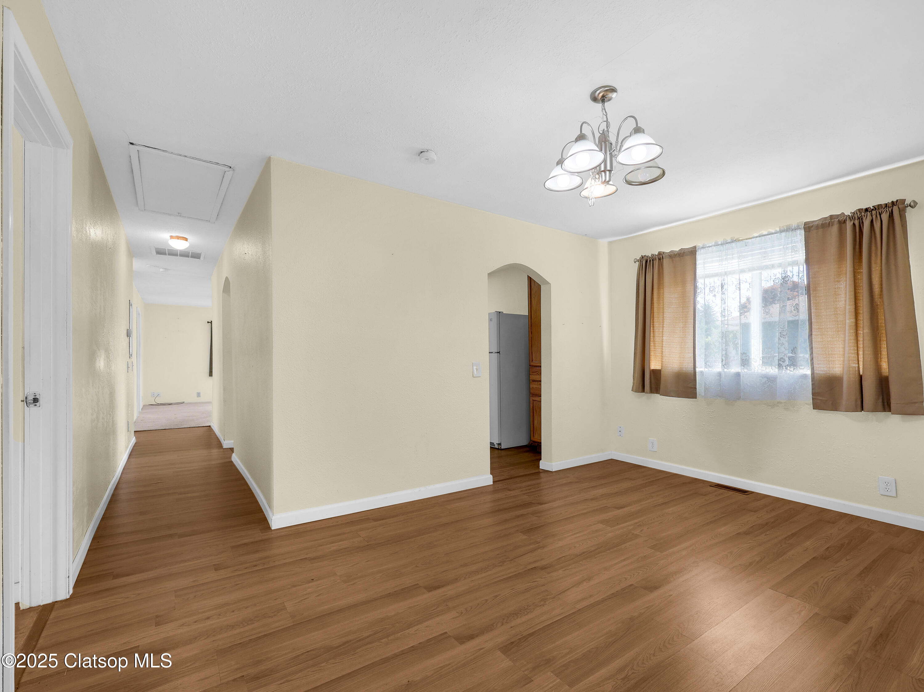 125 Sw Cedar Avenue Property Photo 5