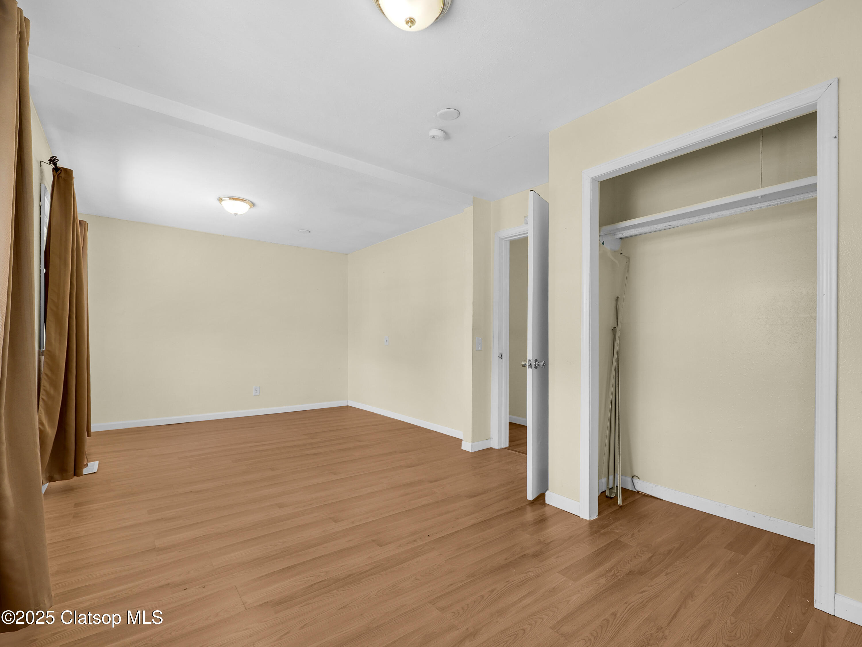 125 Sw Cedar Avenue Property Photo 13