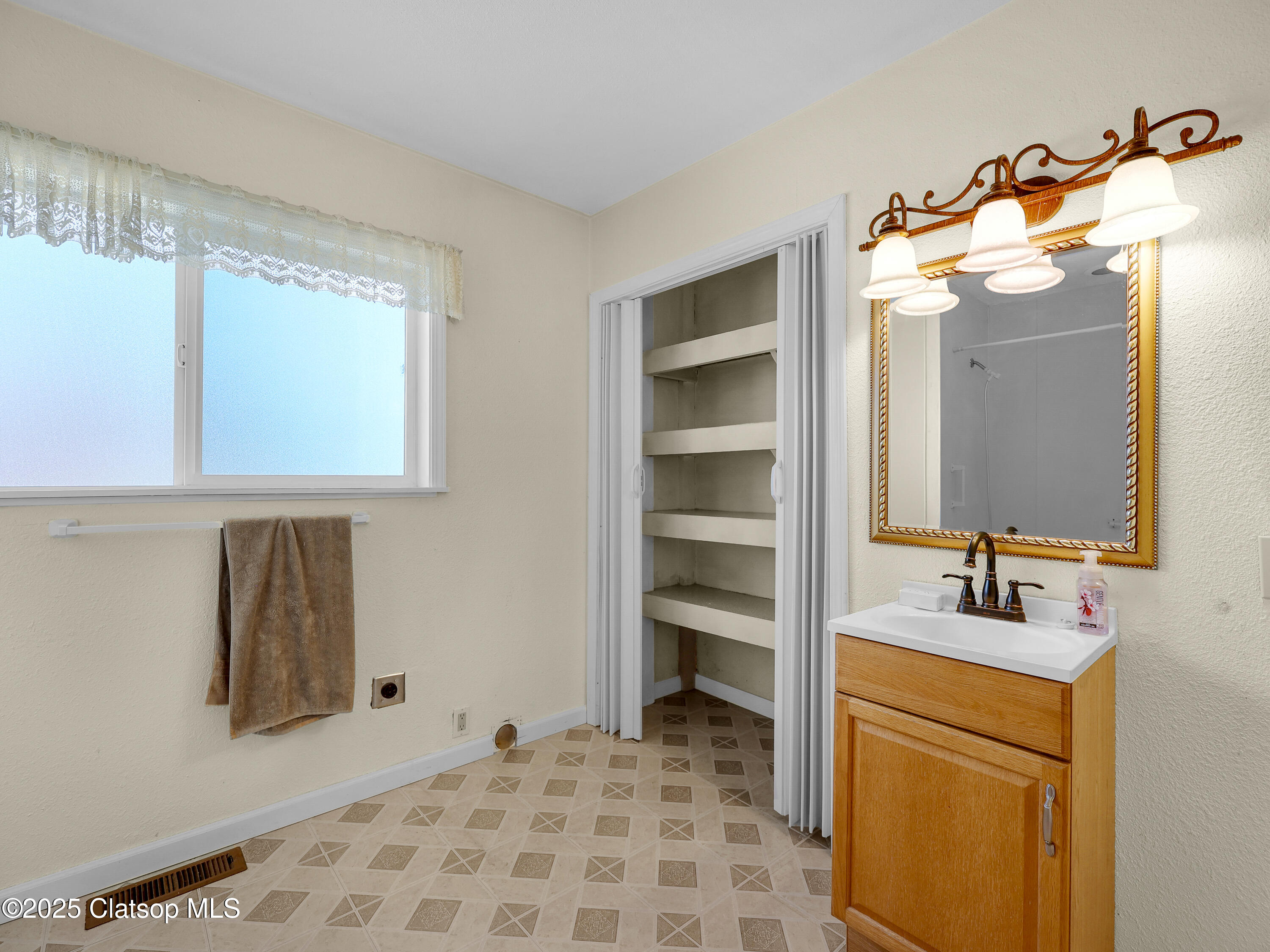 125 Sw Cedar Avenue Property Photo 14