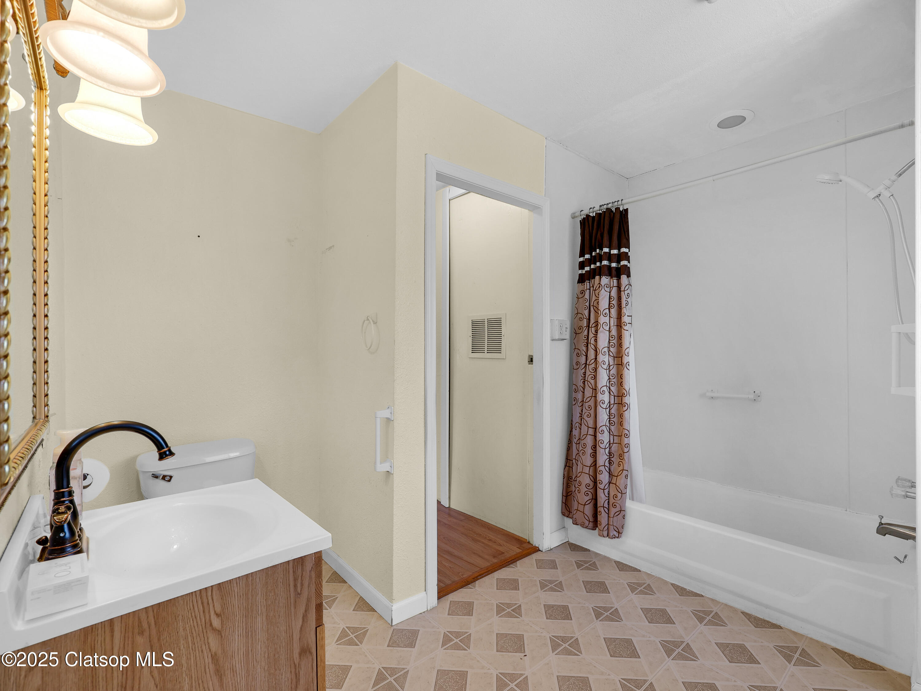 125 Sw Cedar Avenue Property Photo 15
