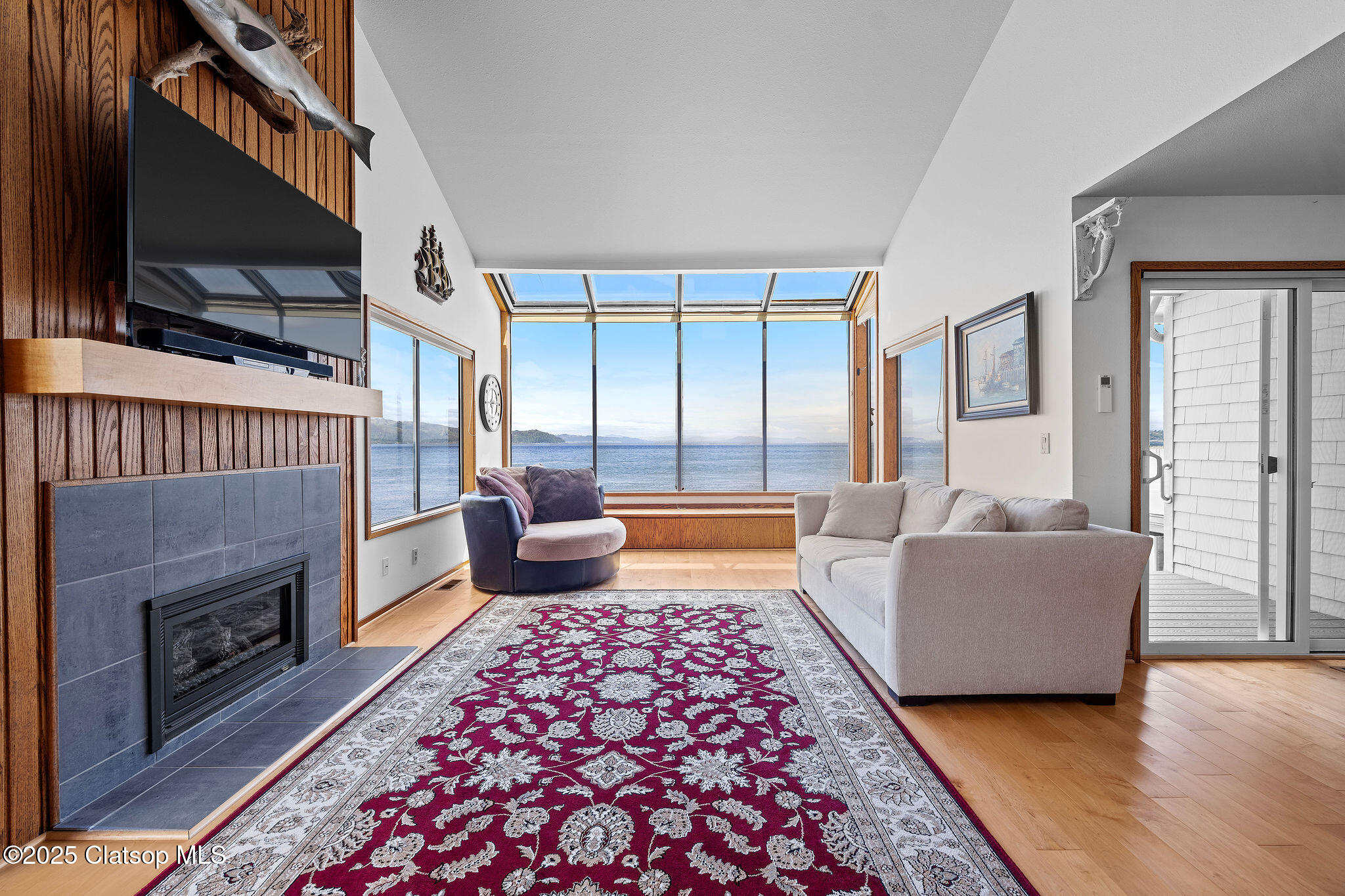 765 5th Avenue Property Photo 11