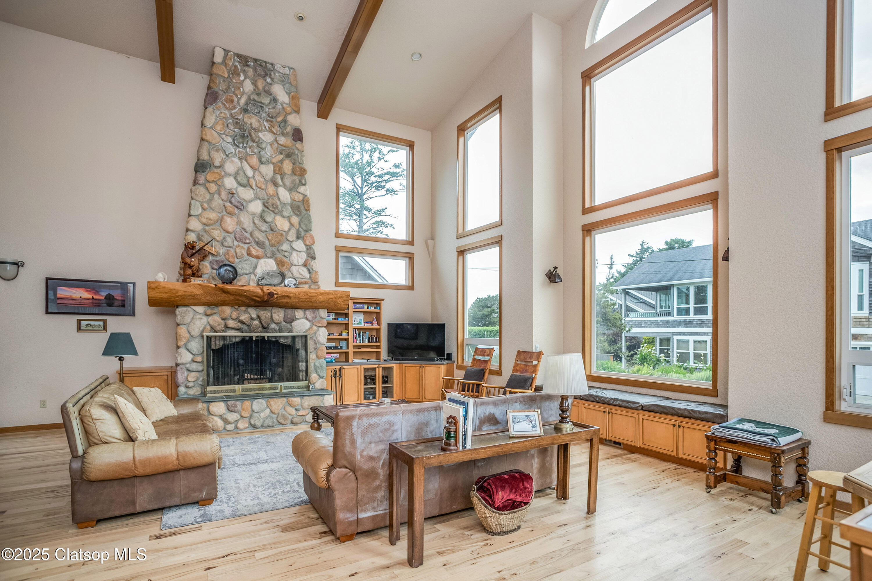 163 W 1st Street Property Photo 3