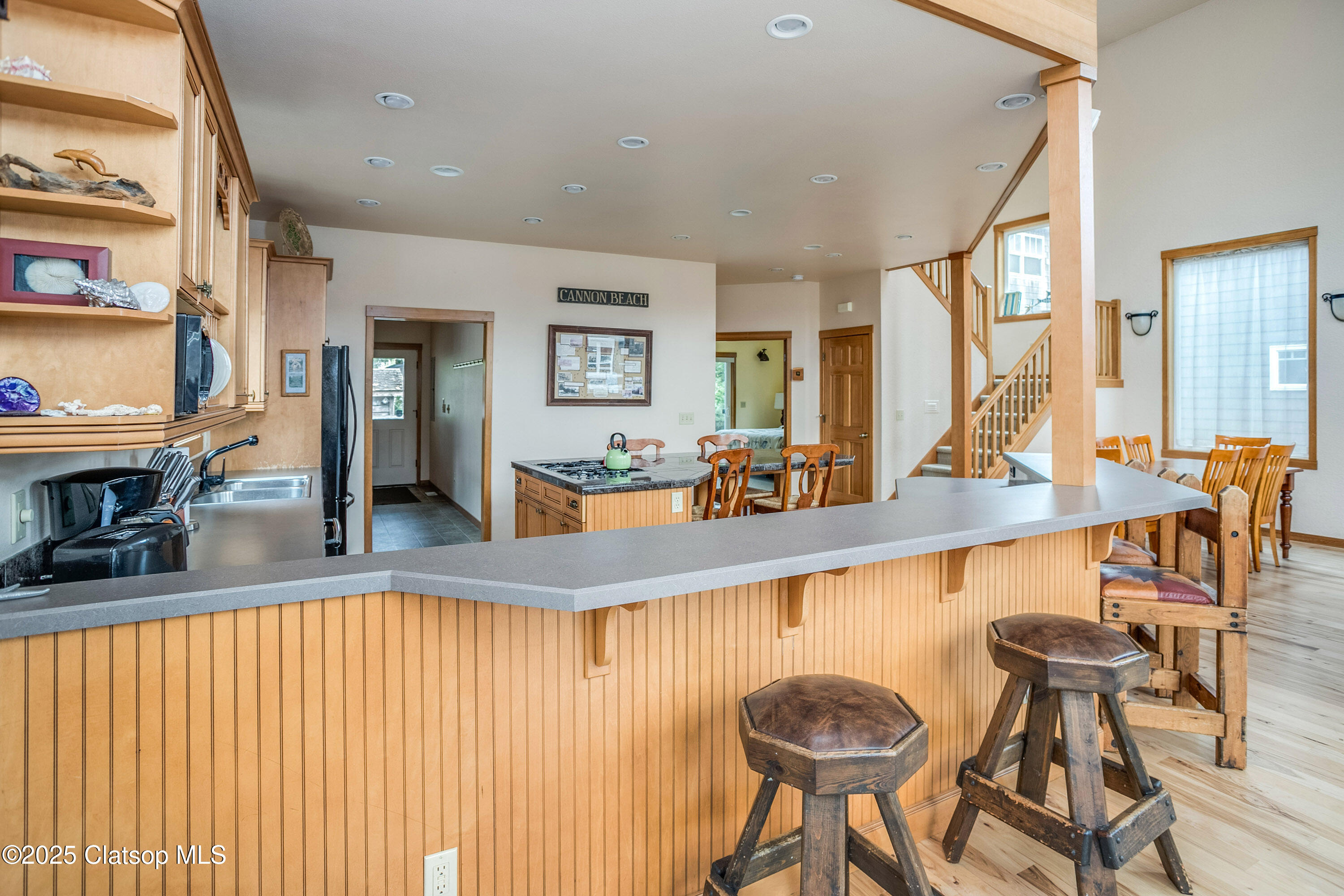 163 W 1st Street Property Photo 4