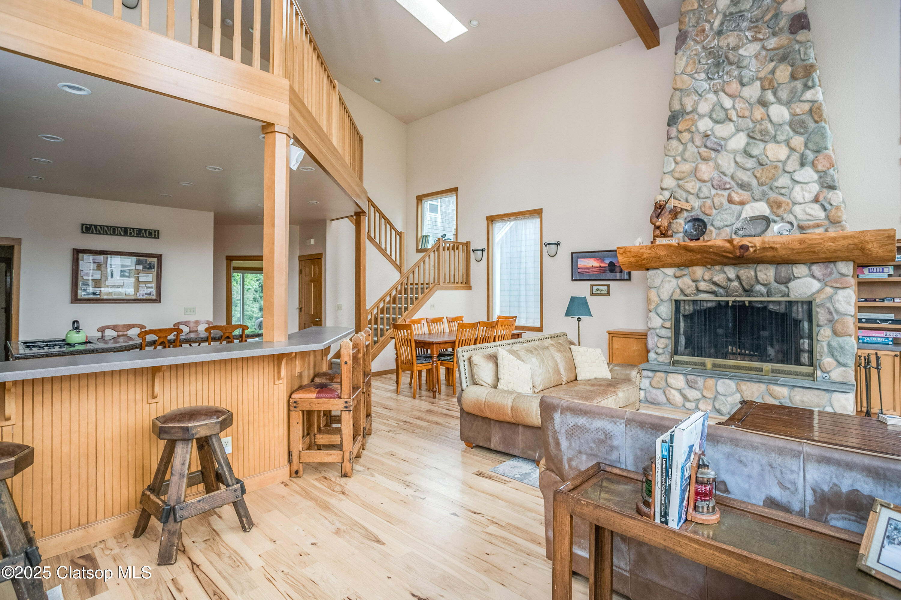 163 W 1st Street Property Photo 7