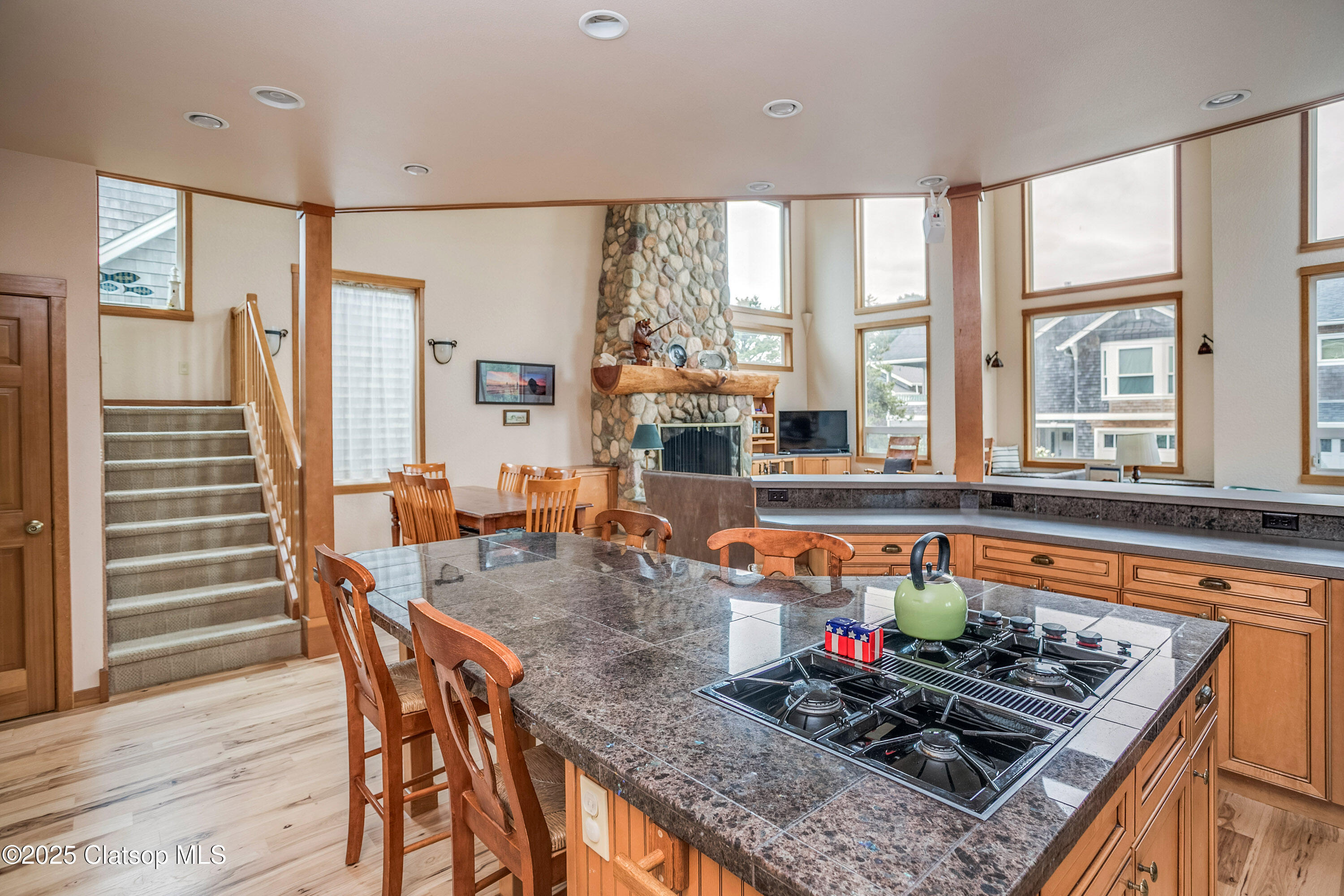 163 W 1st Street Property Photo 10