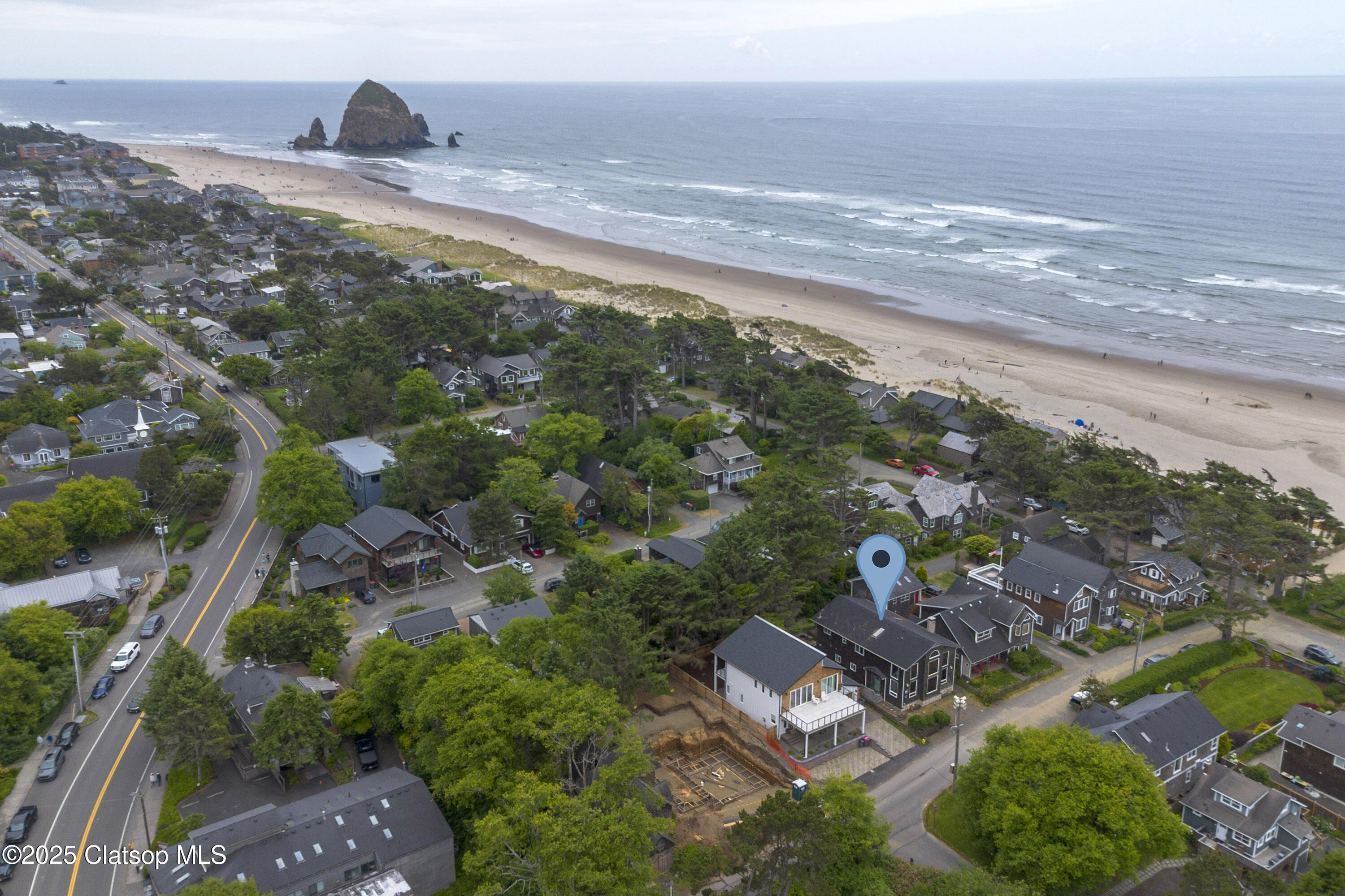 163 W 1st Street Property Photo 27