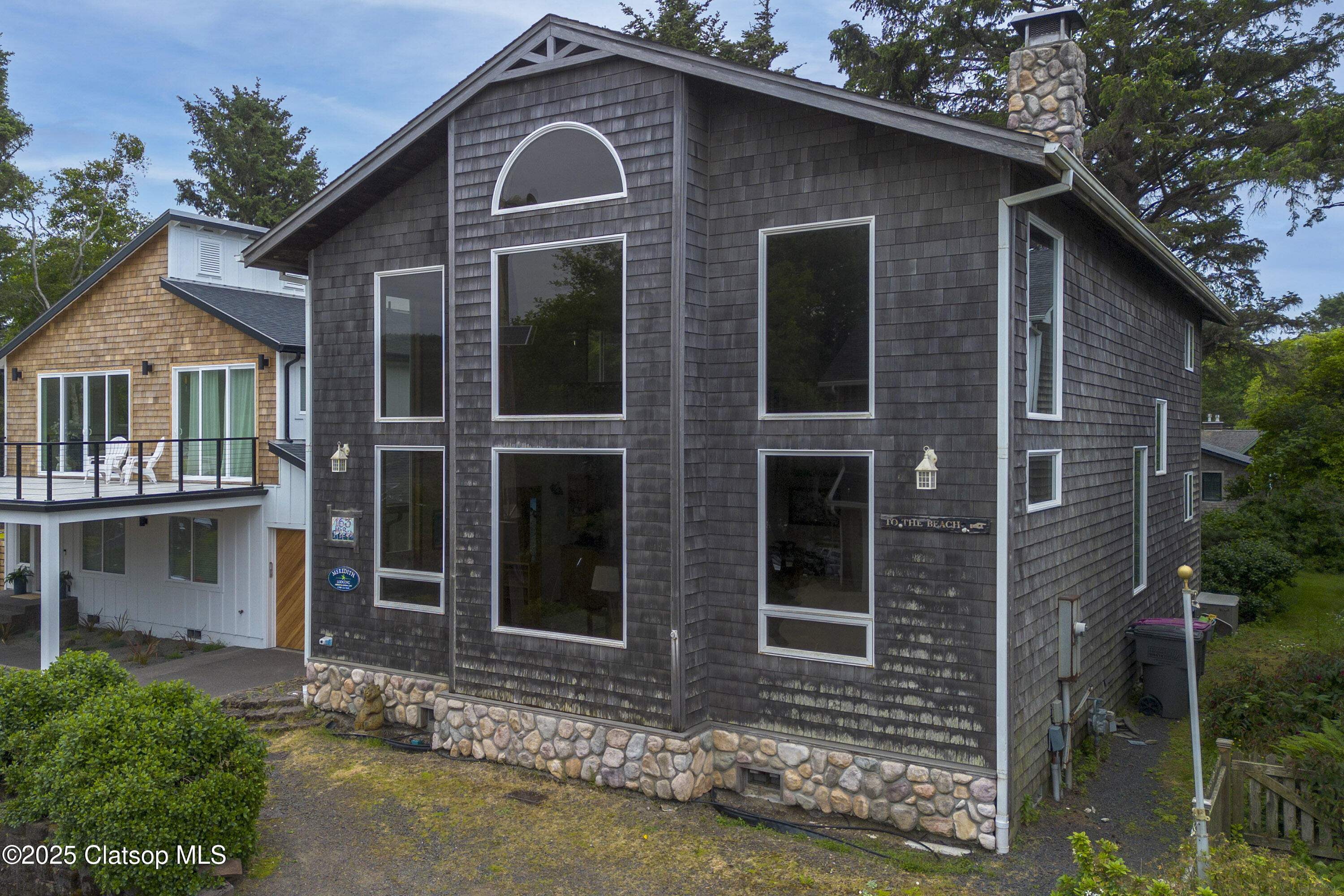 163 W 1st Street Property Photo 28