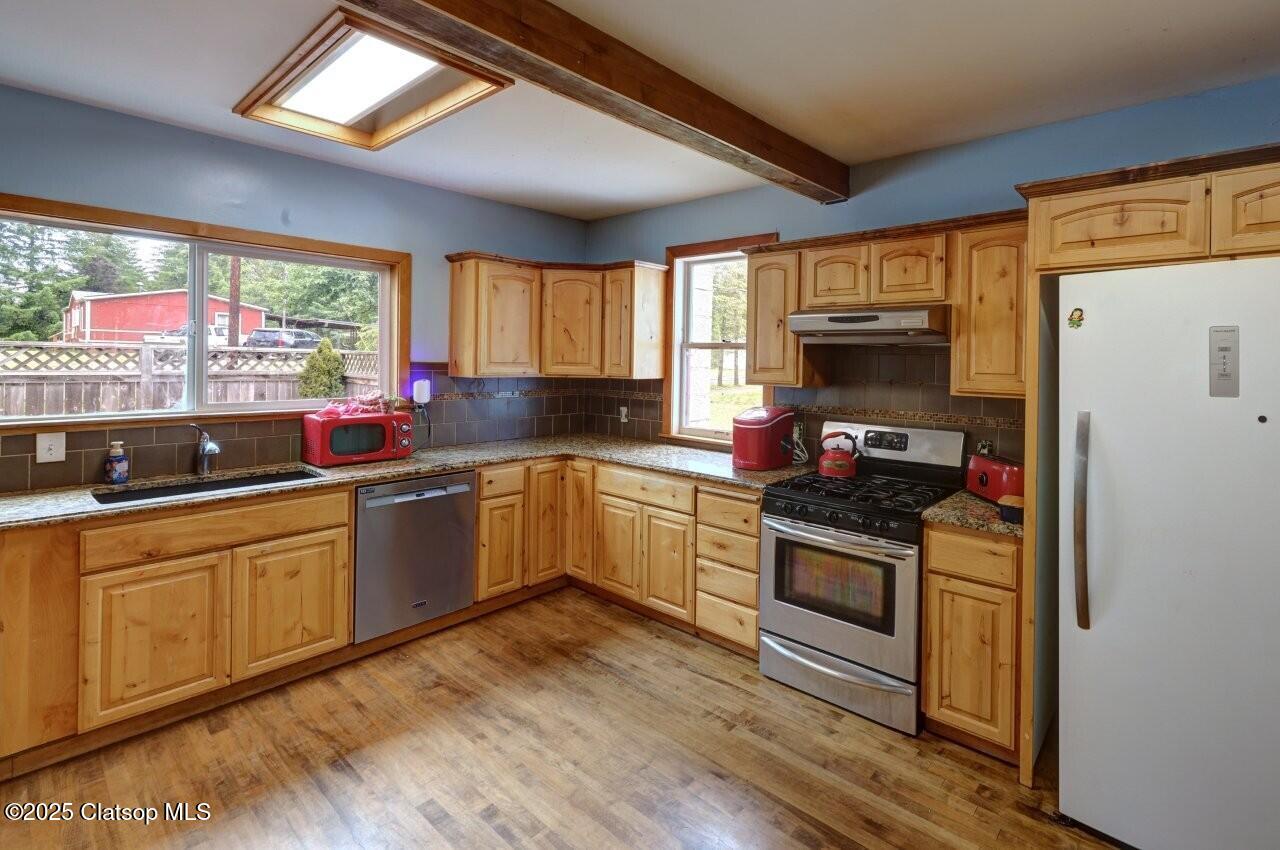 42684 Hillcrest Loop Property Photo 14