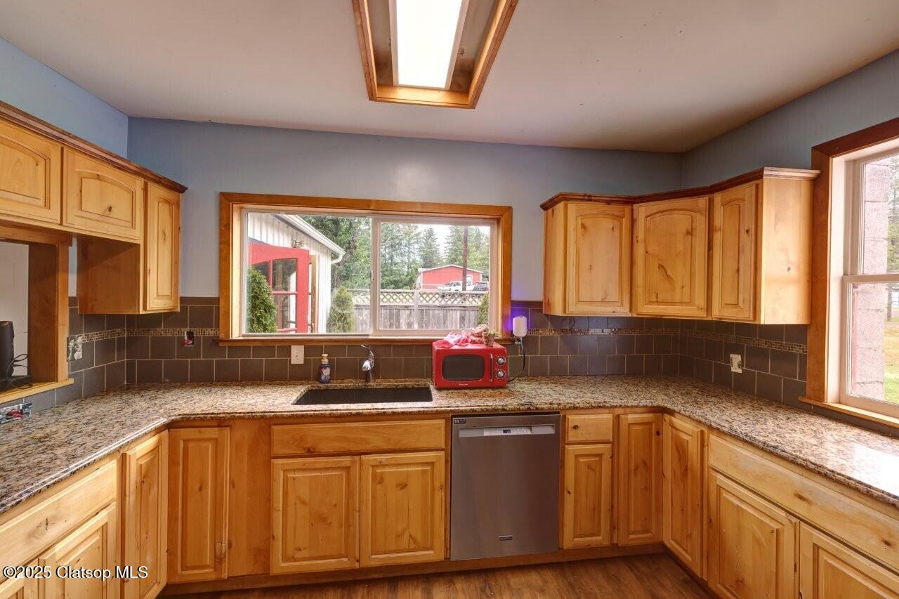 42684 Hillcrest Loop Property Photo 15