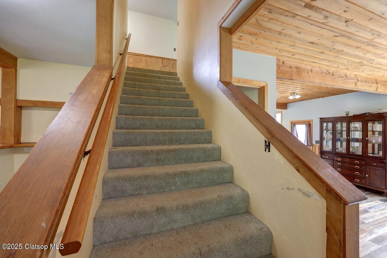 42684 Hillcrest Loop Property Photo 21