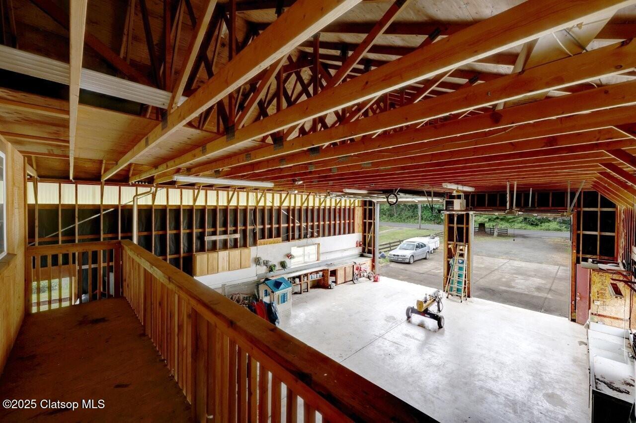 42684 Hillcrest Loop Property Photo 38
