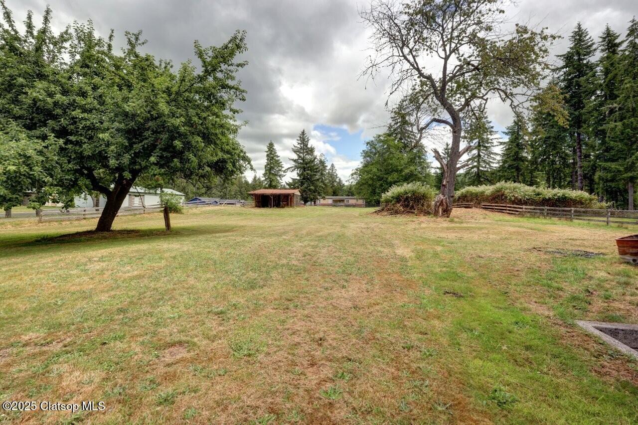 42684 Hillcrest Loop Property Photo 46