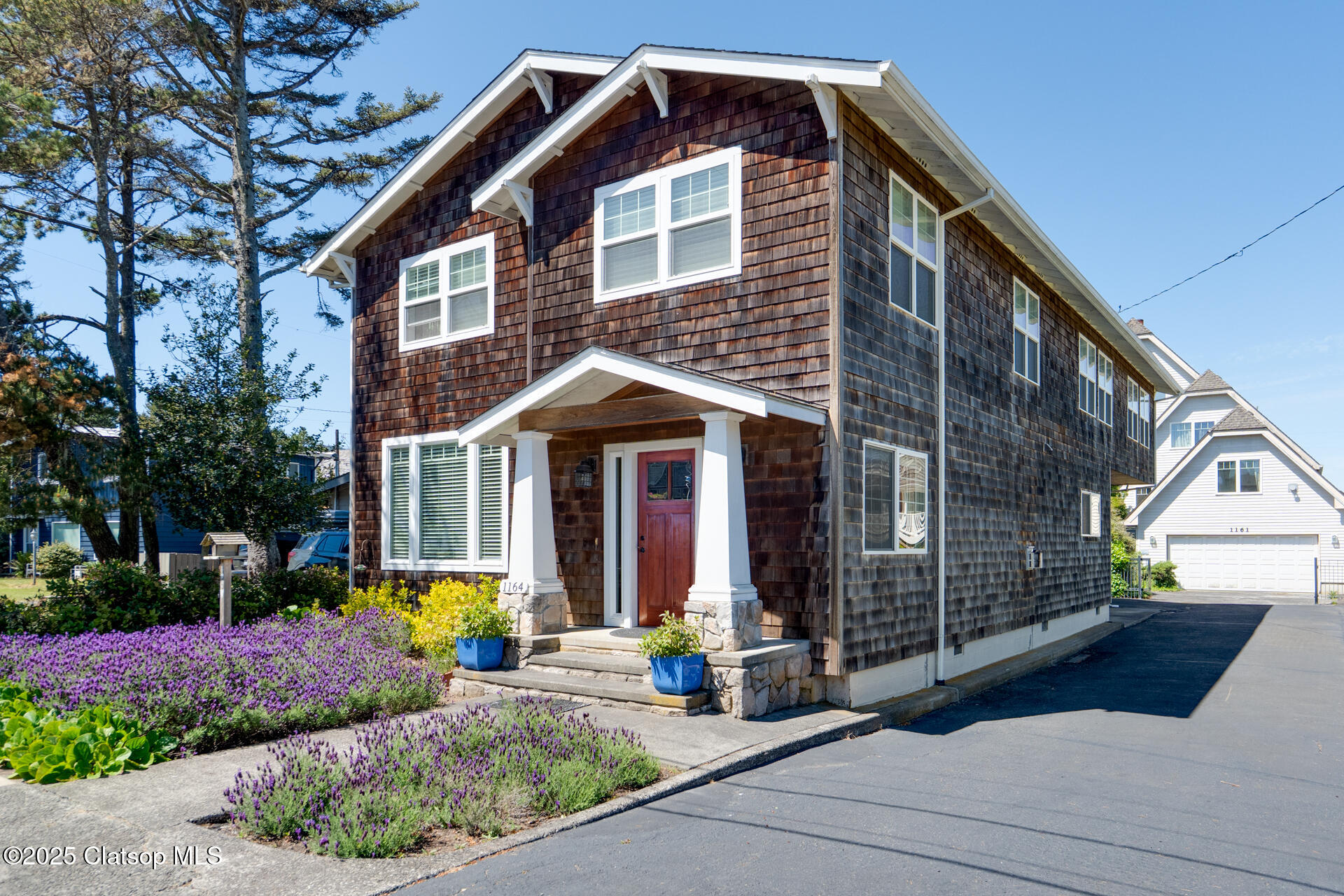 1164 Beach Drive Property Photo 1