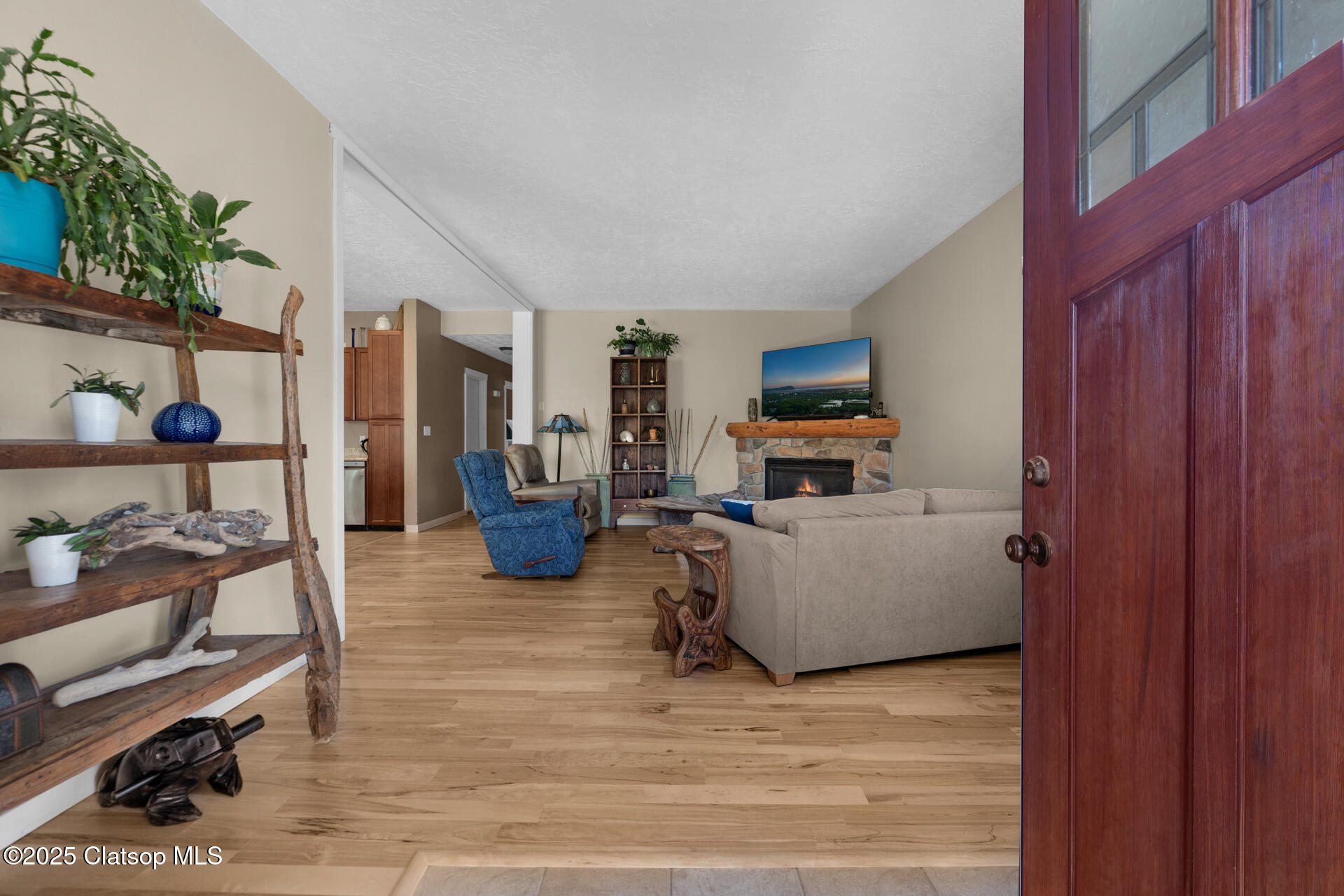 1164 Beach Drive Property Photo 4