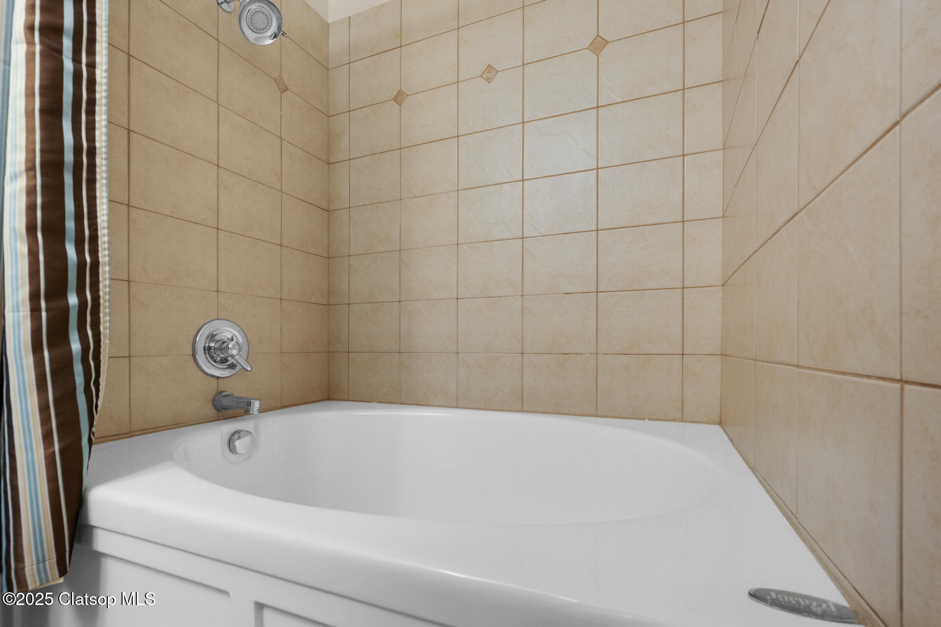 1164 Beach Drive Property Photo 15