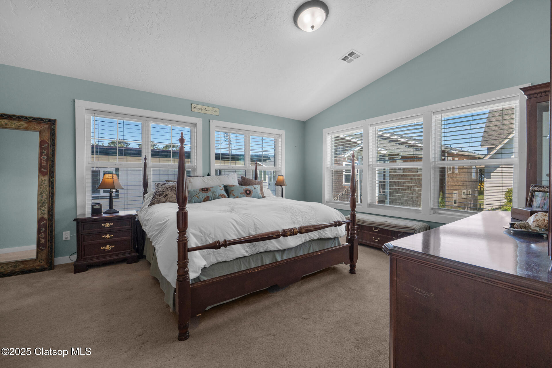 1164 Beach Drive Property Photo 16