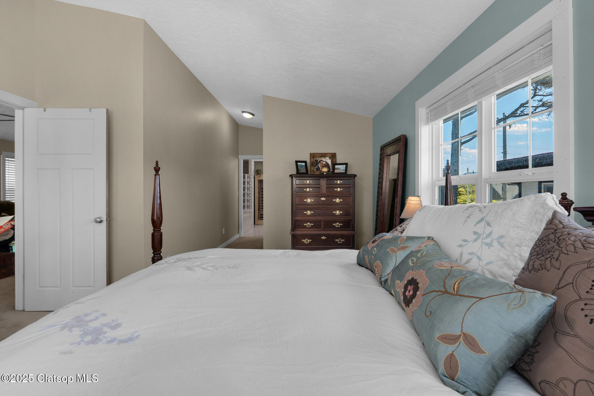 1164 Beach Drive Property Photo 19
