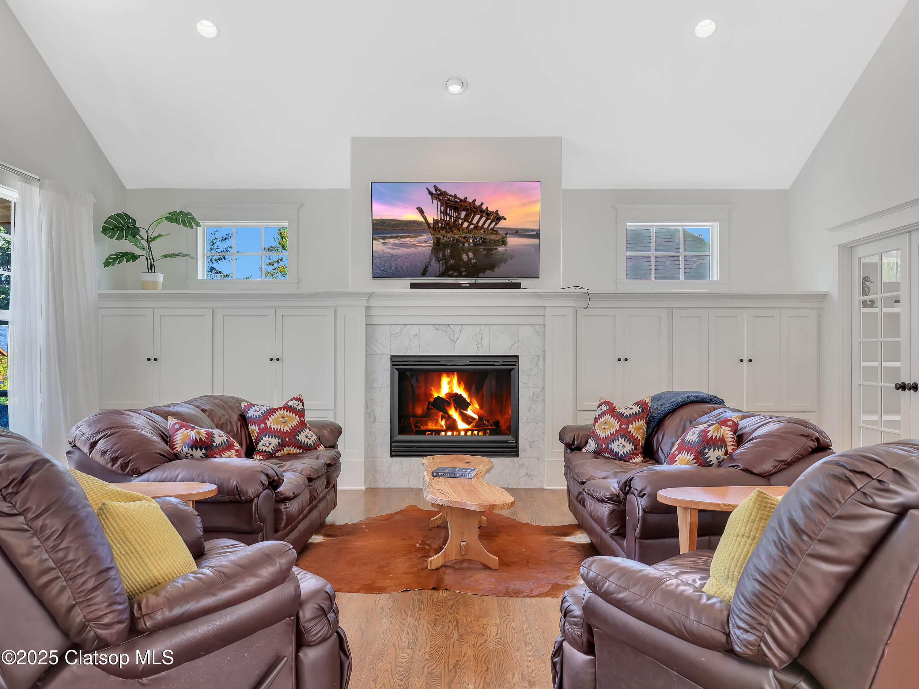 10305 Pine Ridge Drive Property Photo 8