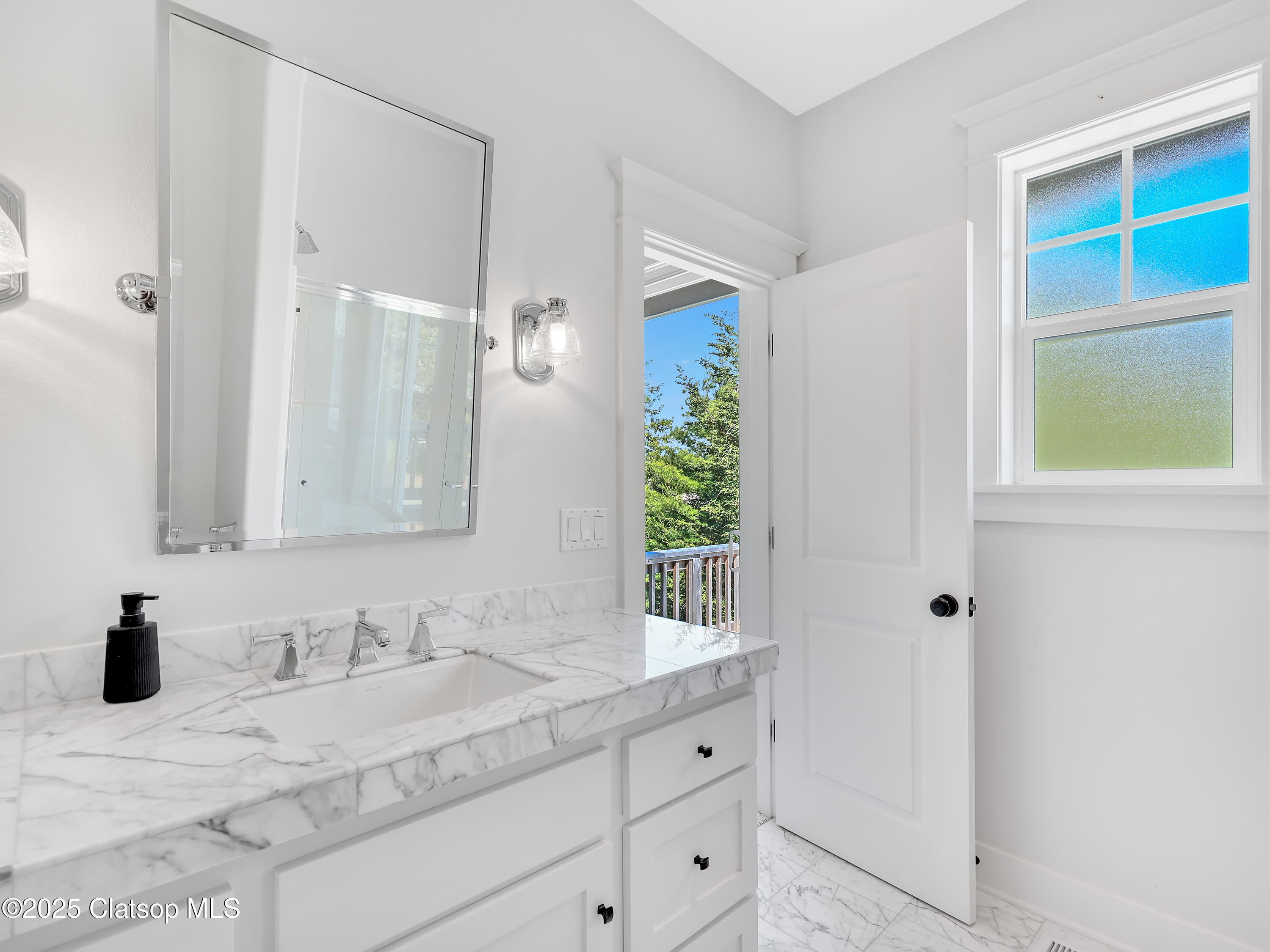 10305 Pine Ridge Drive Property Photo 16