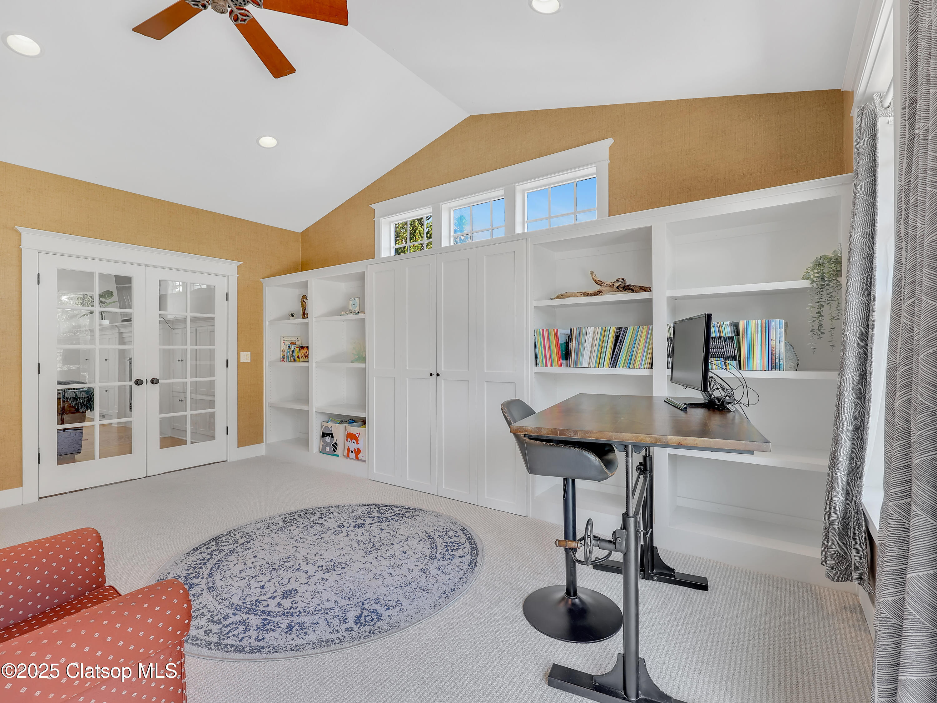 10305 Pine Ridge Drive Property Photo 17