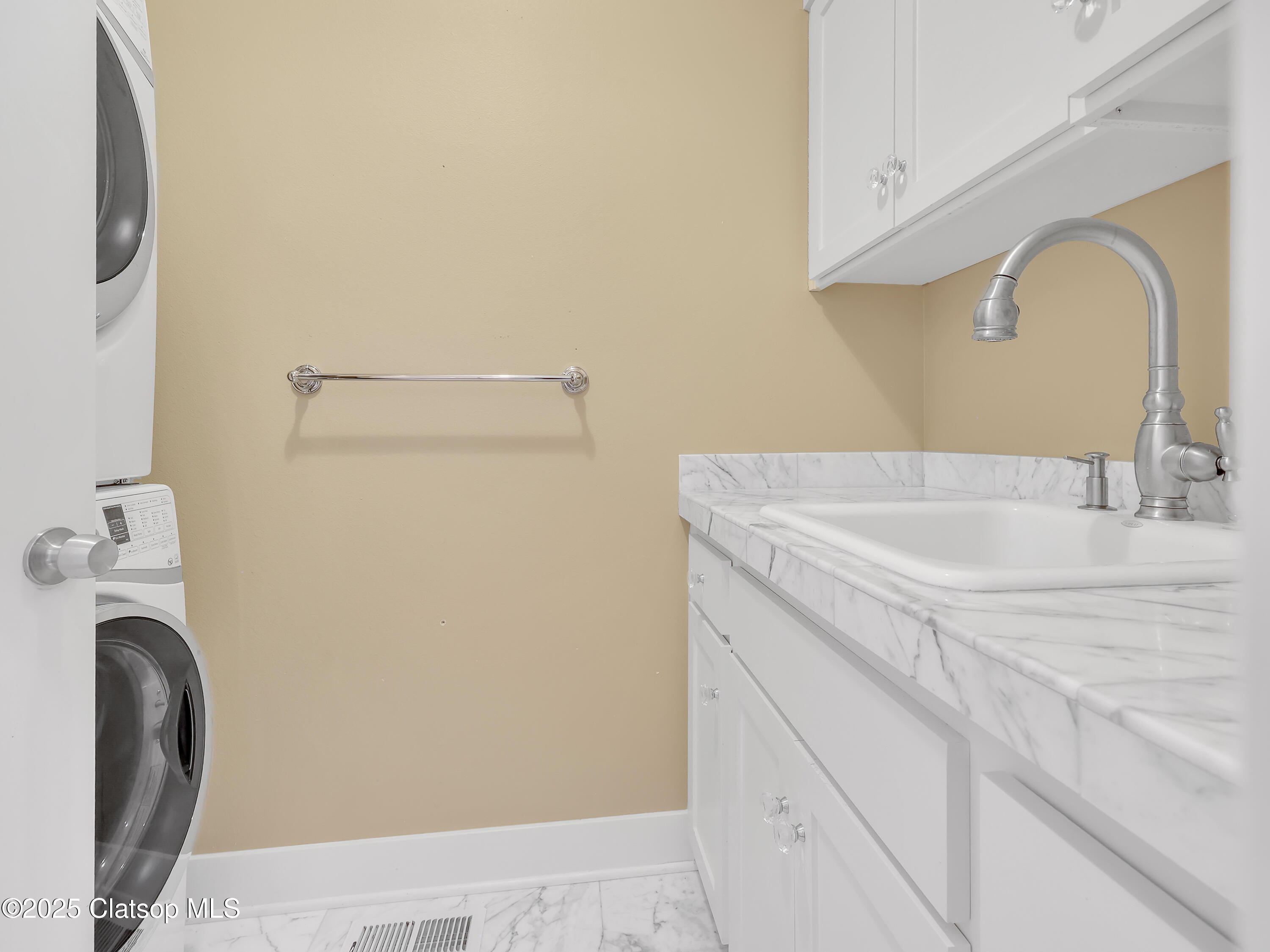 10305 Pine Ridge Drive Property Photo 37
