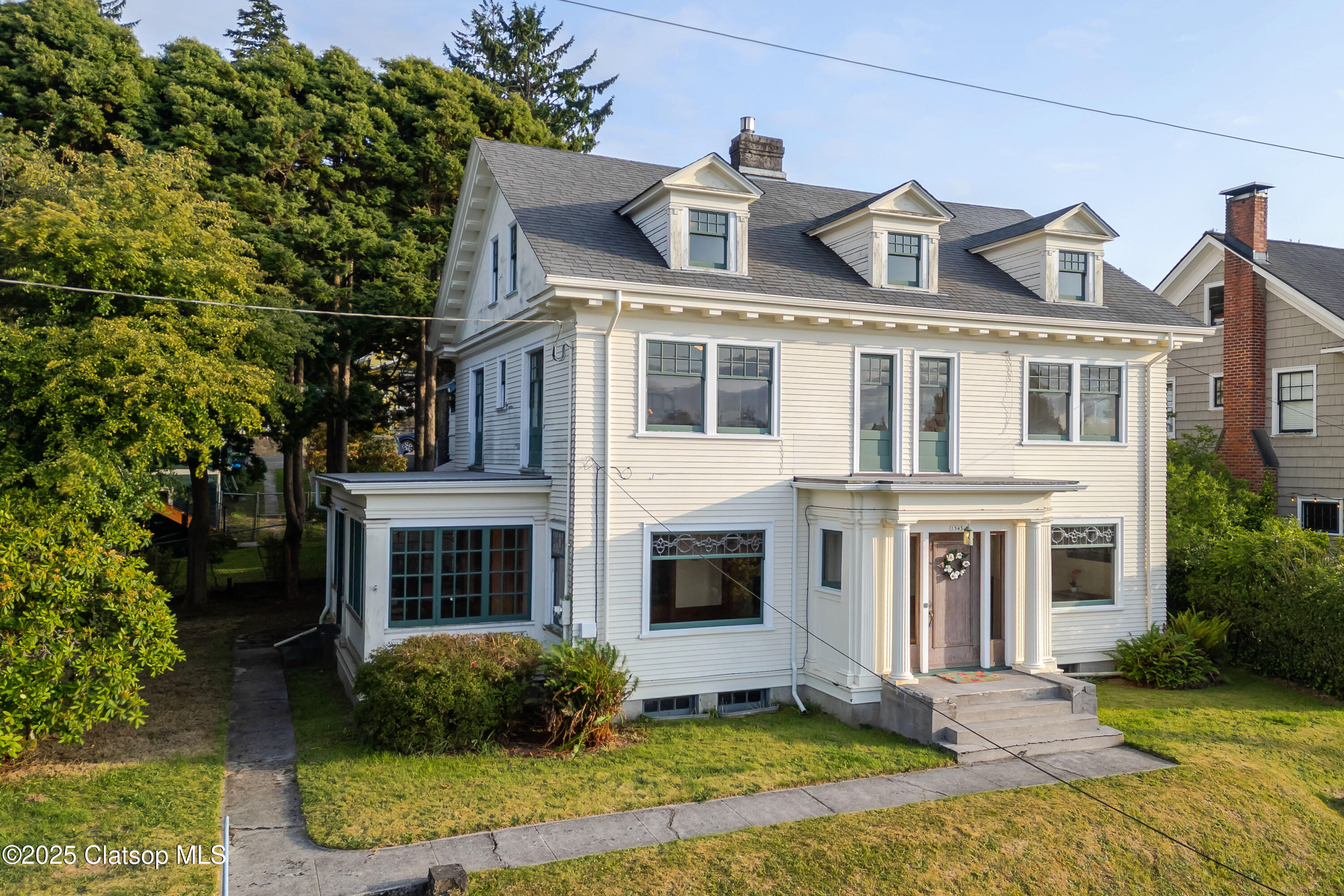 1343 Jerome Avenue Property Photo 1