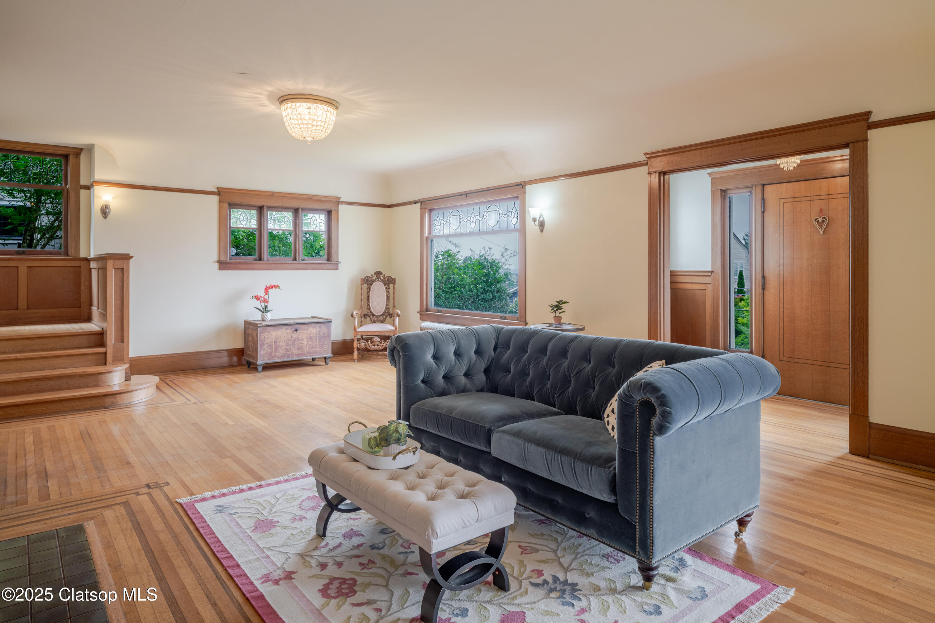 1343 Jerome Avenue Property Photo 11