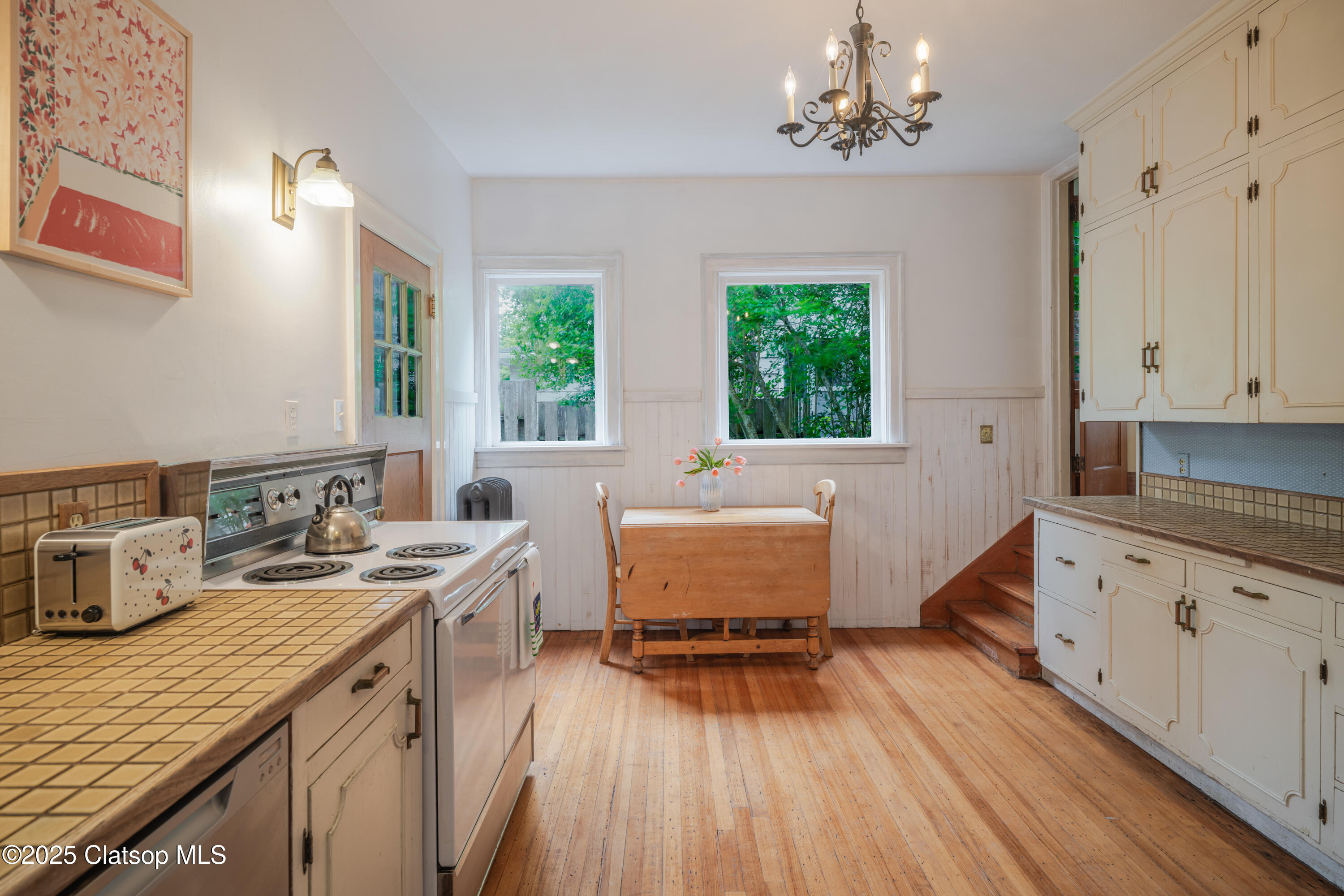1343 Jerome Avenue Property Photo 19