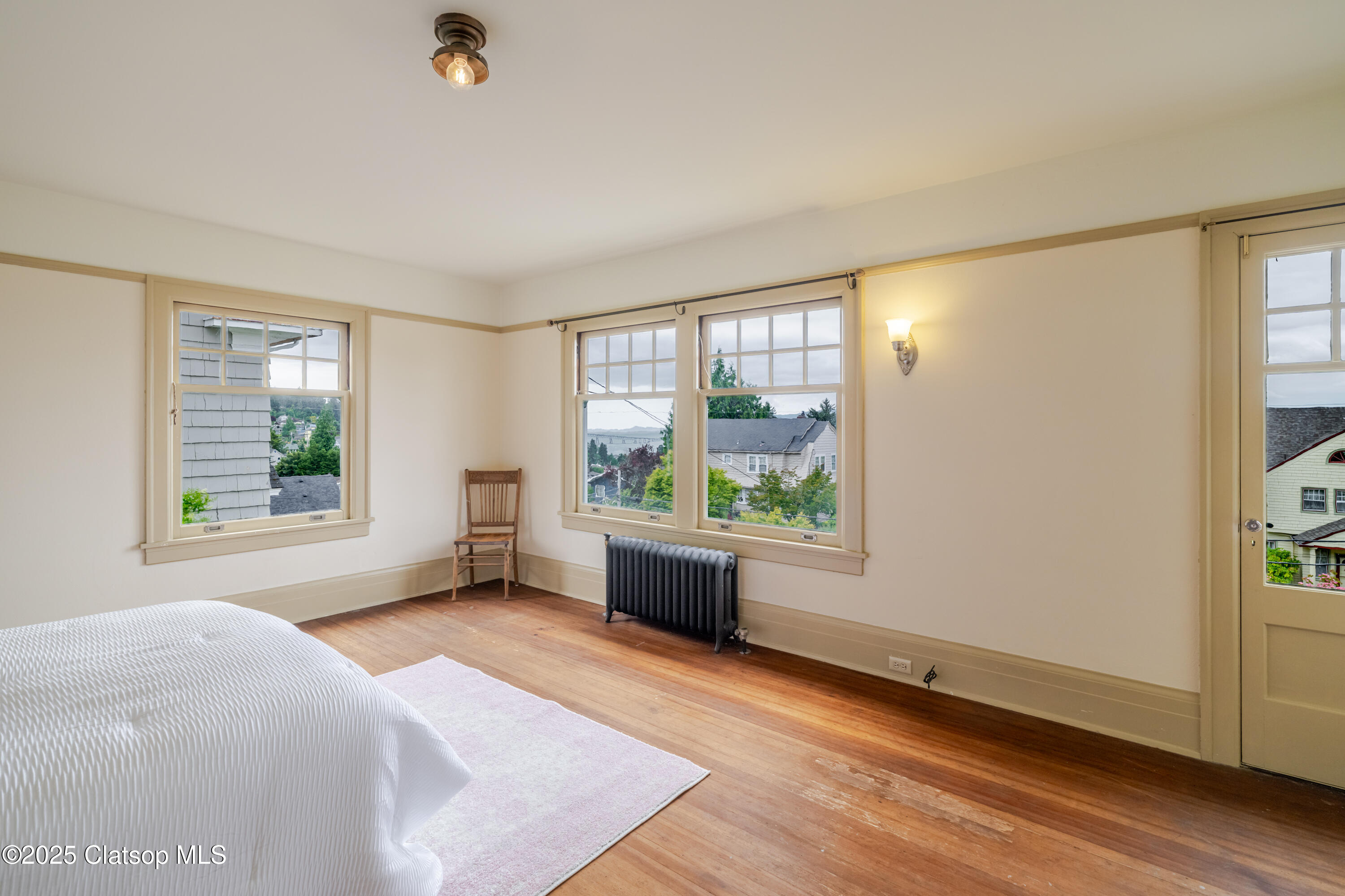 1343 Jerome Avenue Property Photo 32