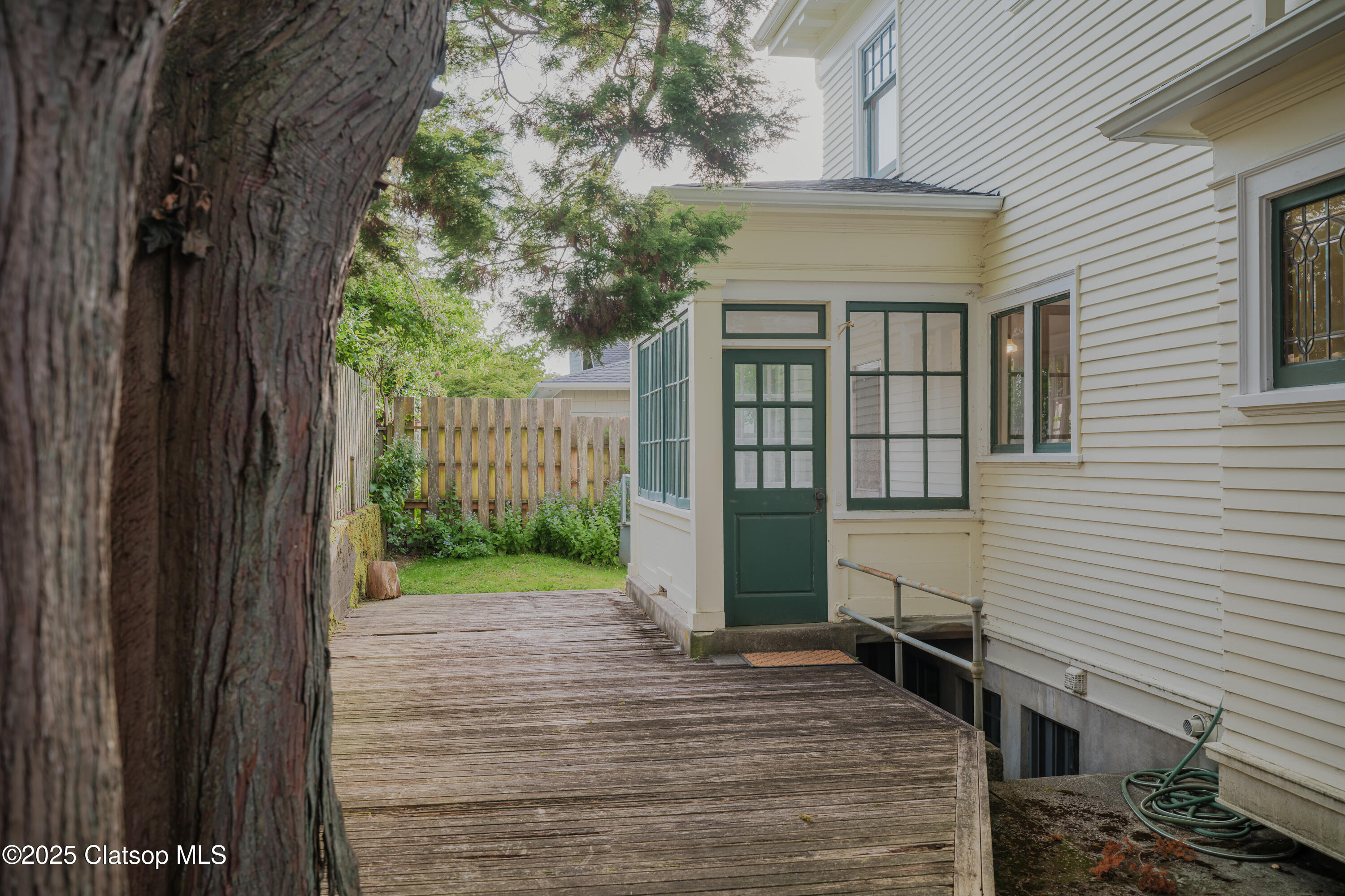 1343 Jerome Avenue Property Photo 44
