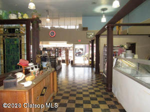 1332 Commercial Street Property Photo 14