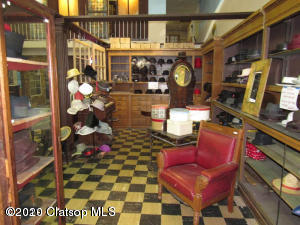 1332 Commercial Street Property Photo 15