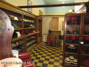 1332 Commercial Street Property Photo 16