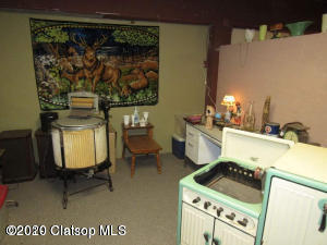 1332 Commercial Street Property Photo 48