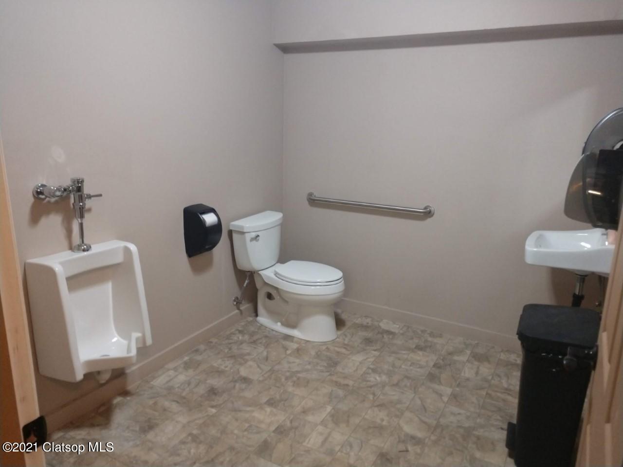 1332 Commercial Street Property Photo 87